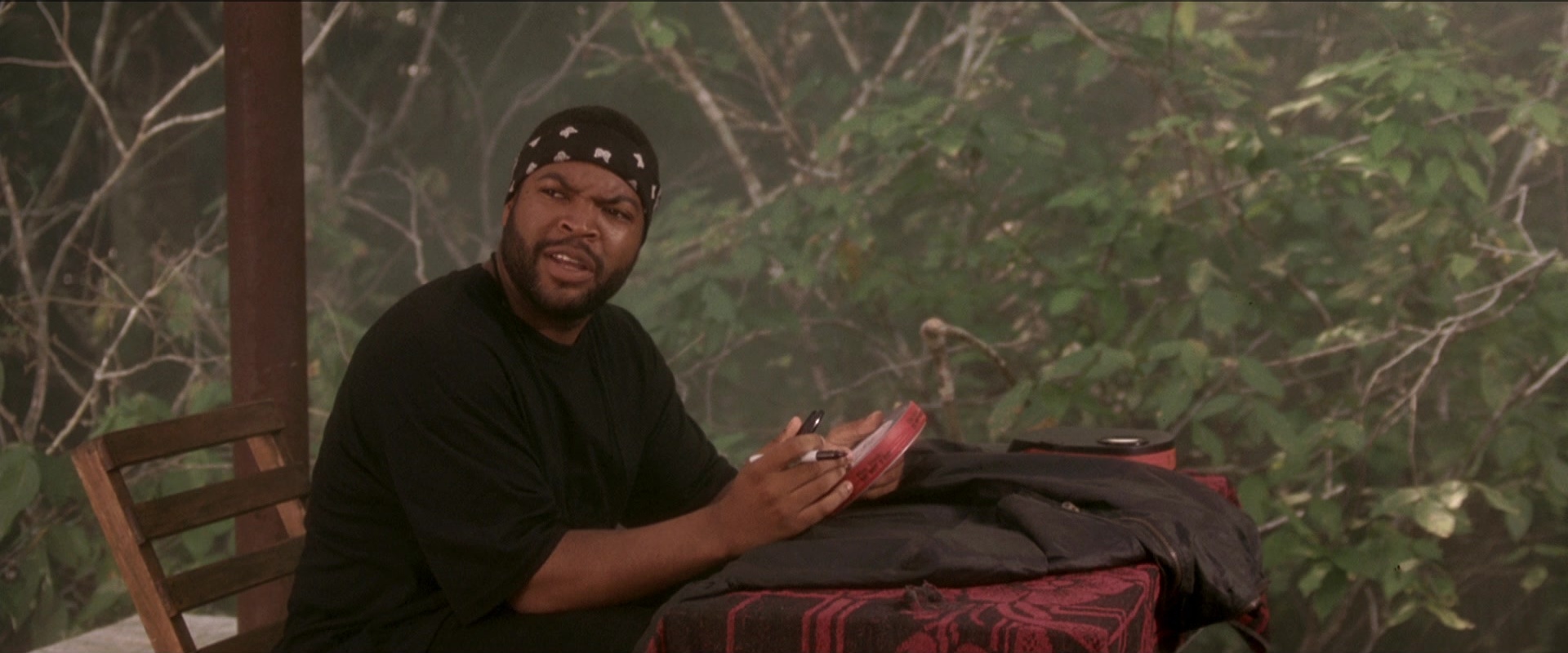 Anaconda (1997), wide, 2.40:1 — film still