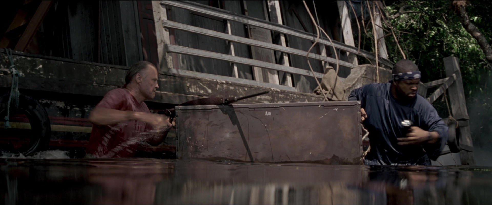 Anaconda (1997), wide, 2.40:1 — film still