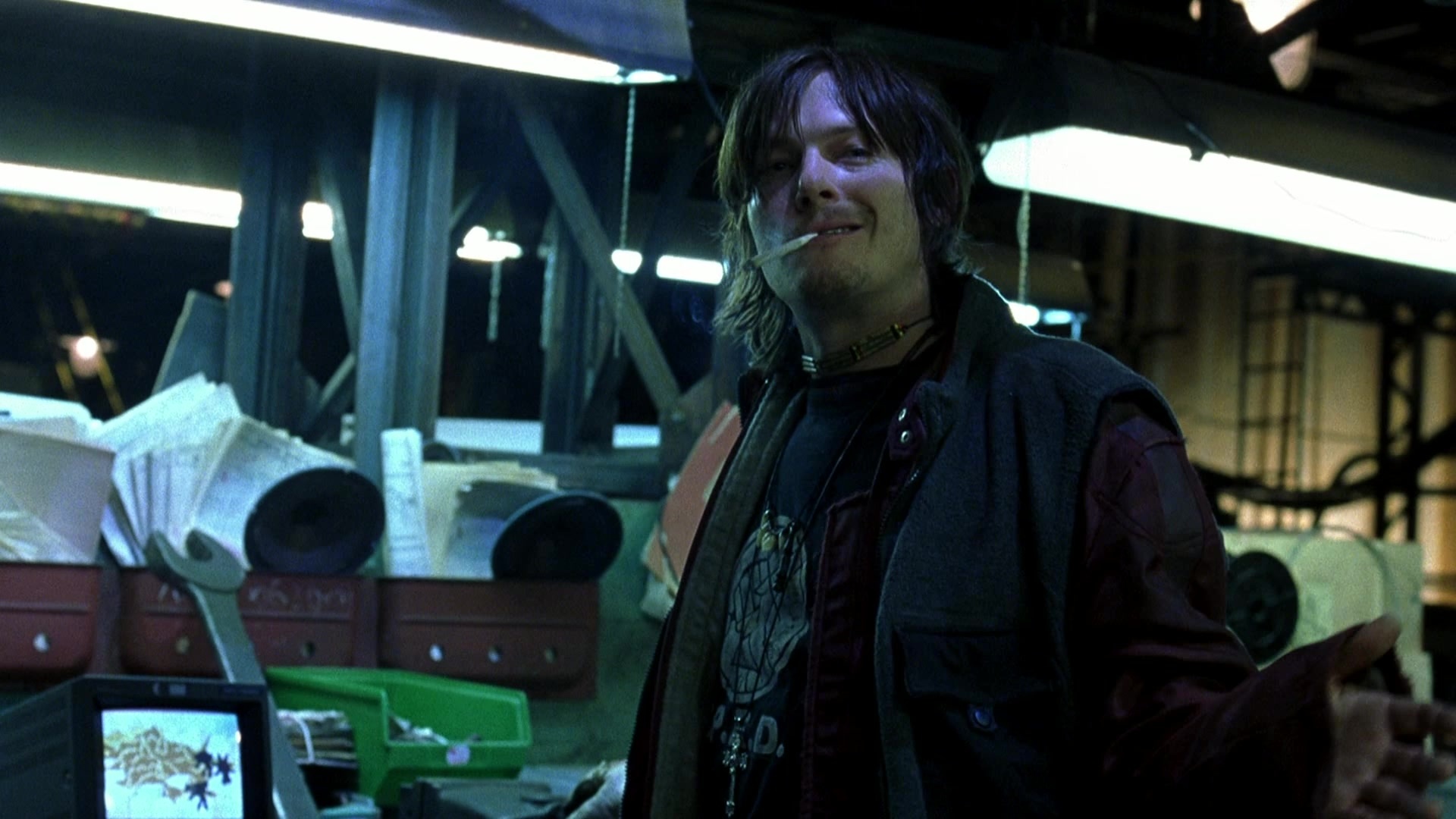 Blade II (2002), wide, 1.78:1 — film still