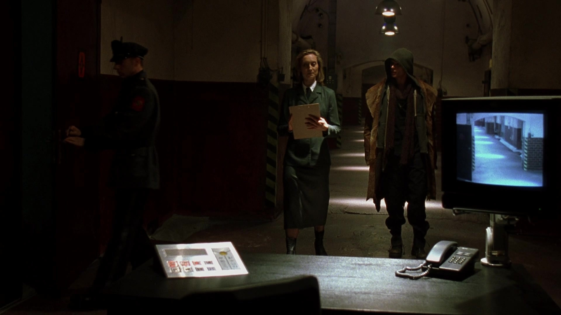 Blade II (2002), wide, 1.78:1 — film still