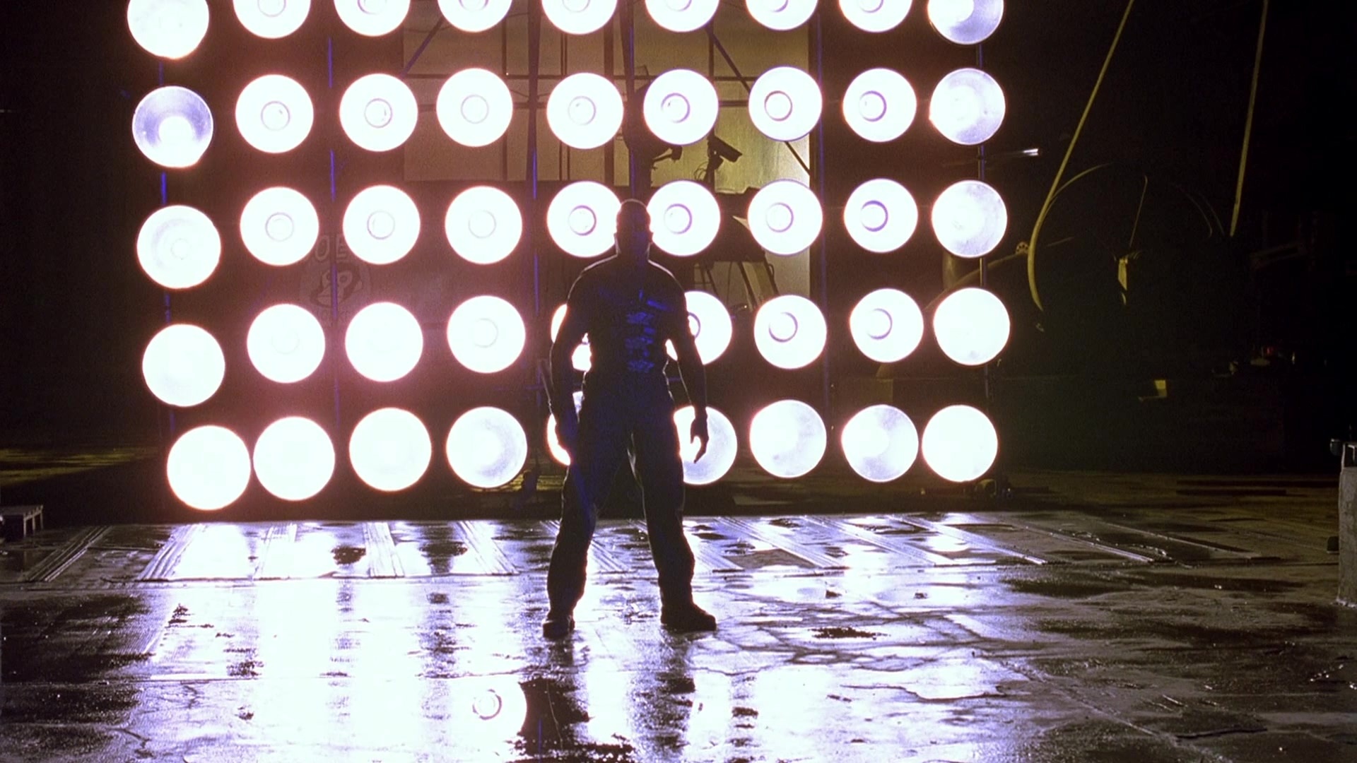 Blade II (2002), wide, 1.78:1 — film still