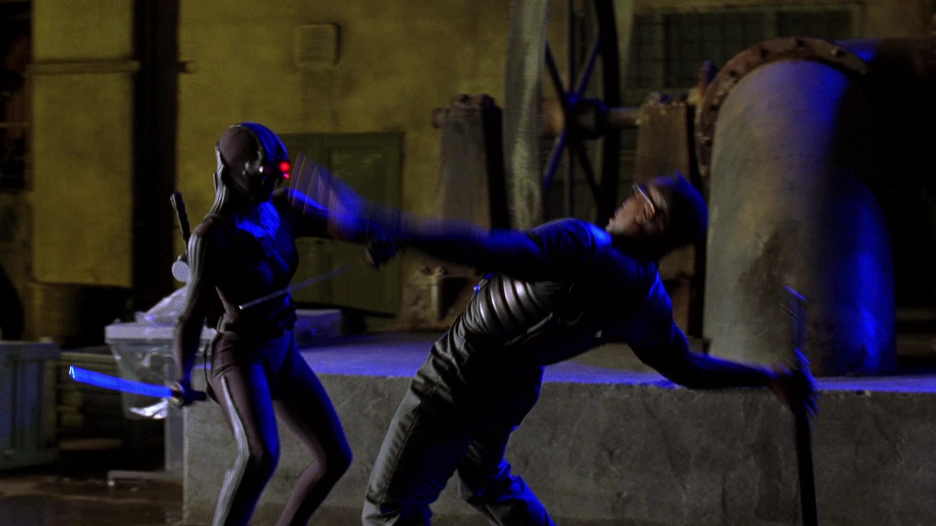 Blade II (2002), wide, 1.78:1 — film still