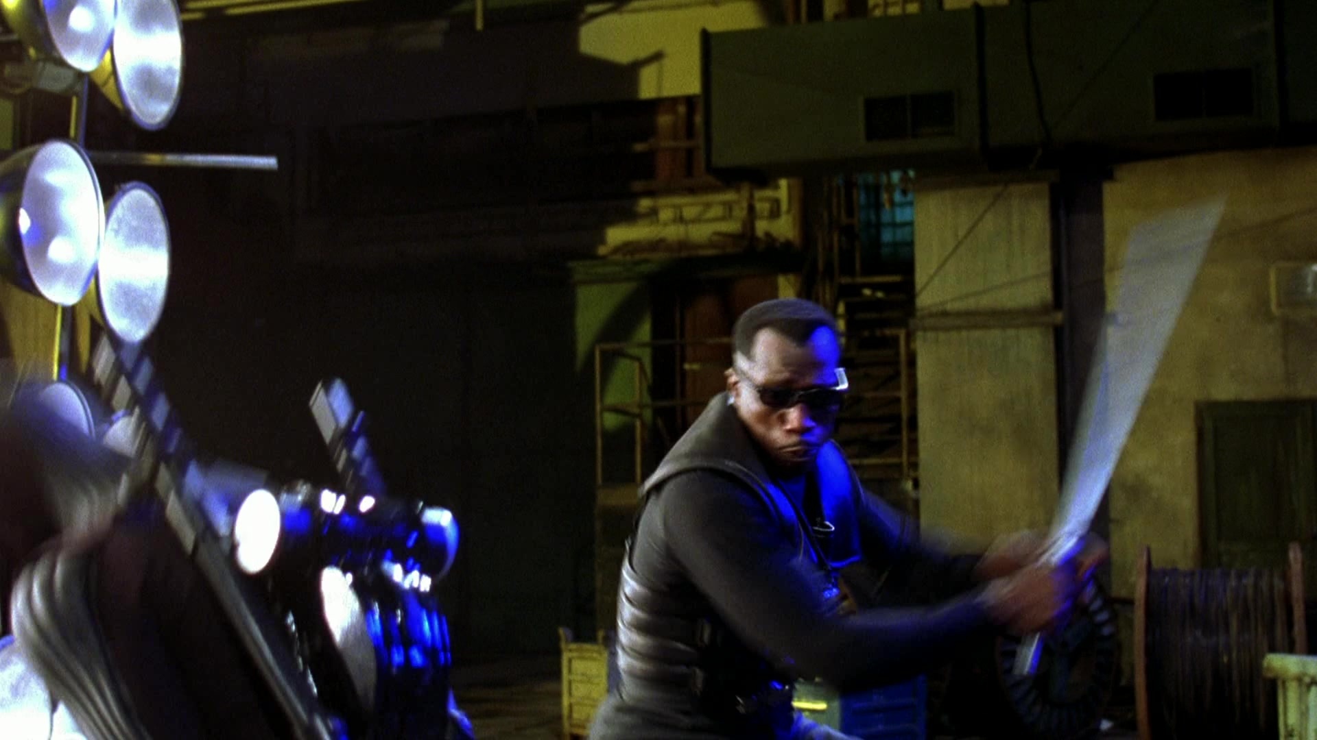 Blade II (2002), wide, 1.78:1 — film still