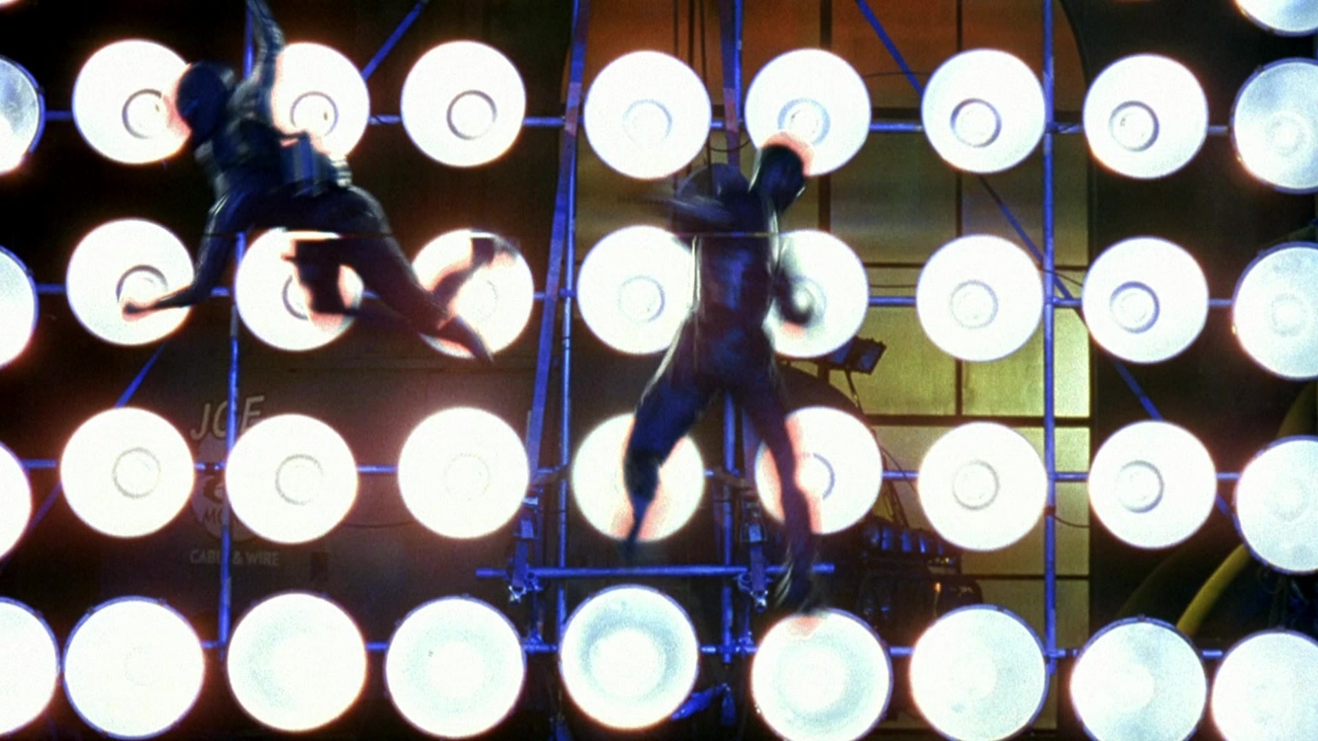 Blade II (2002), wide, 1.78:1 — film still
