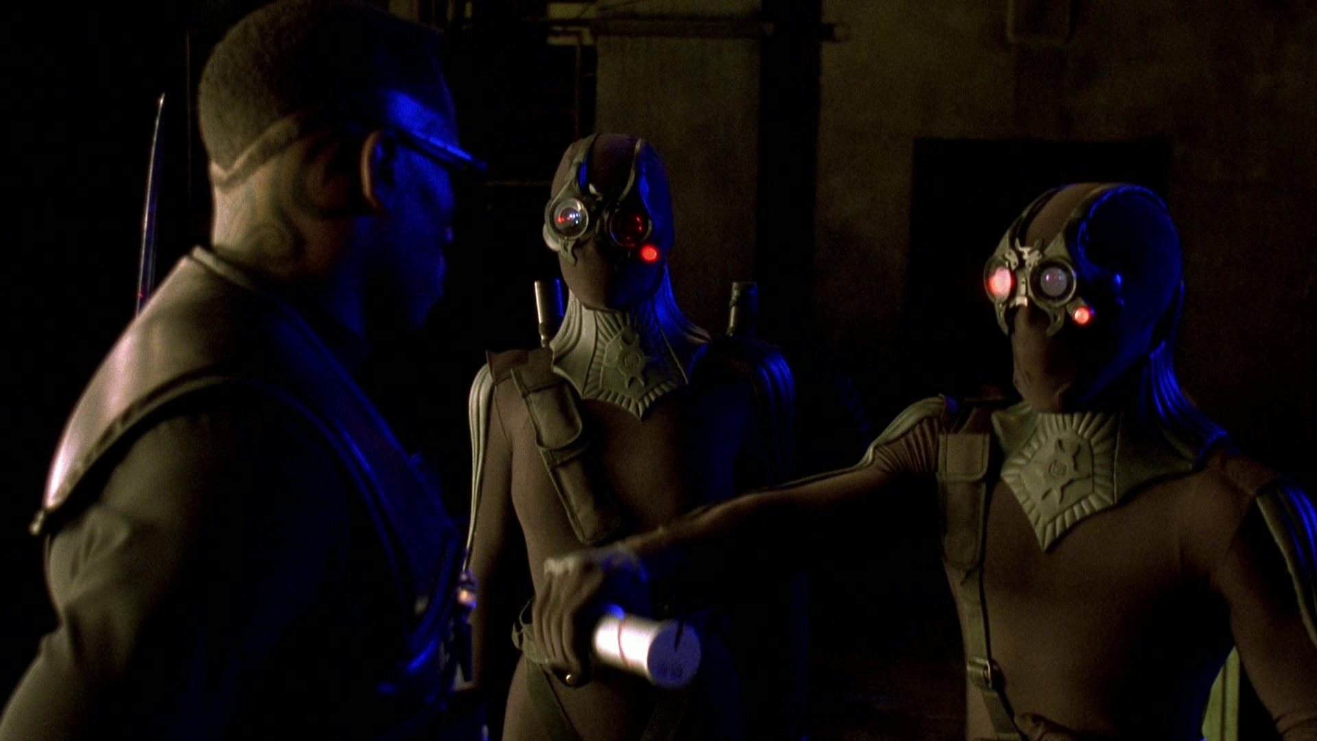 Blade II (2002), wide, 1.78:1 — film still