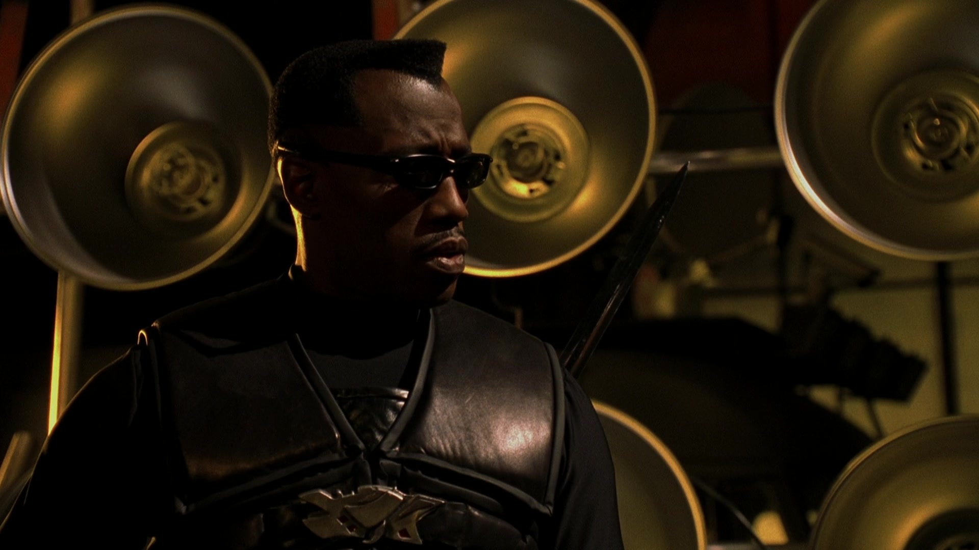 Blade II (2002), wide, 1.78:1 — film still