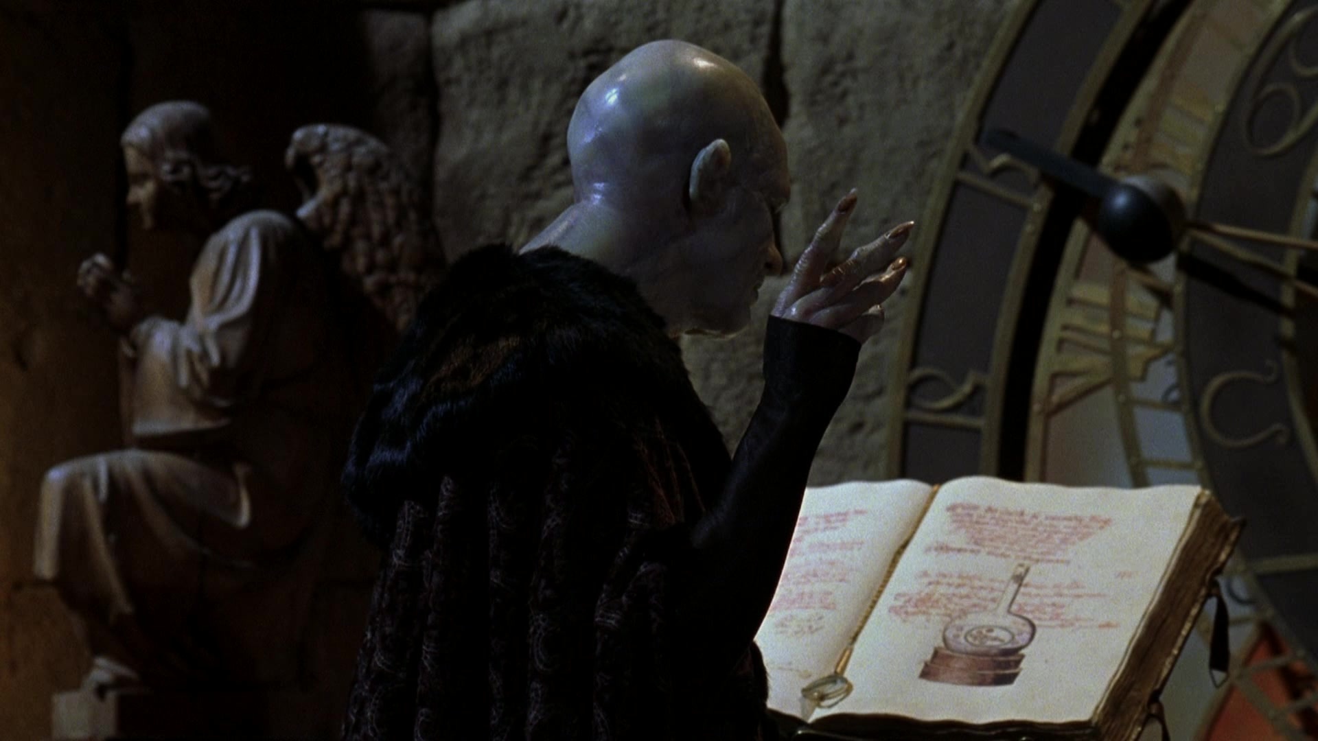 Blade II (2002), wide, 1.78:1 — film still