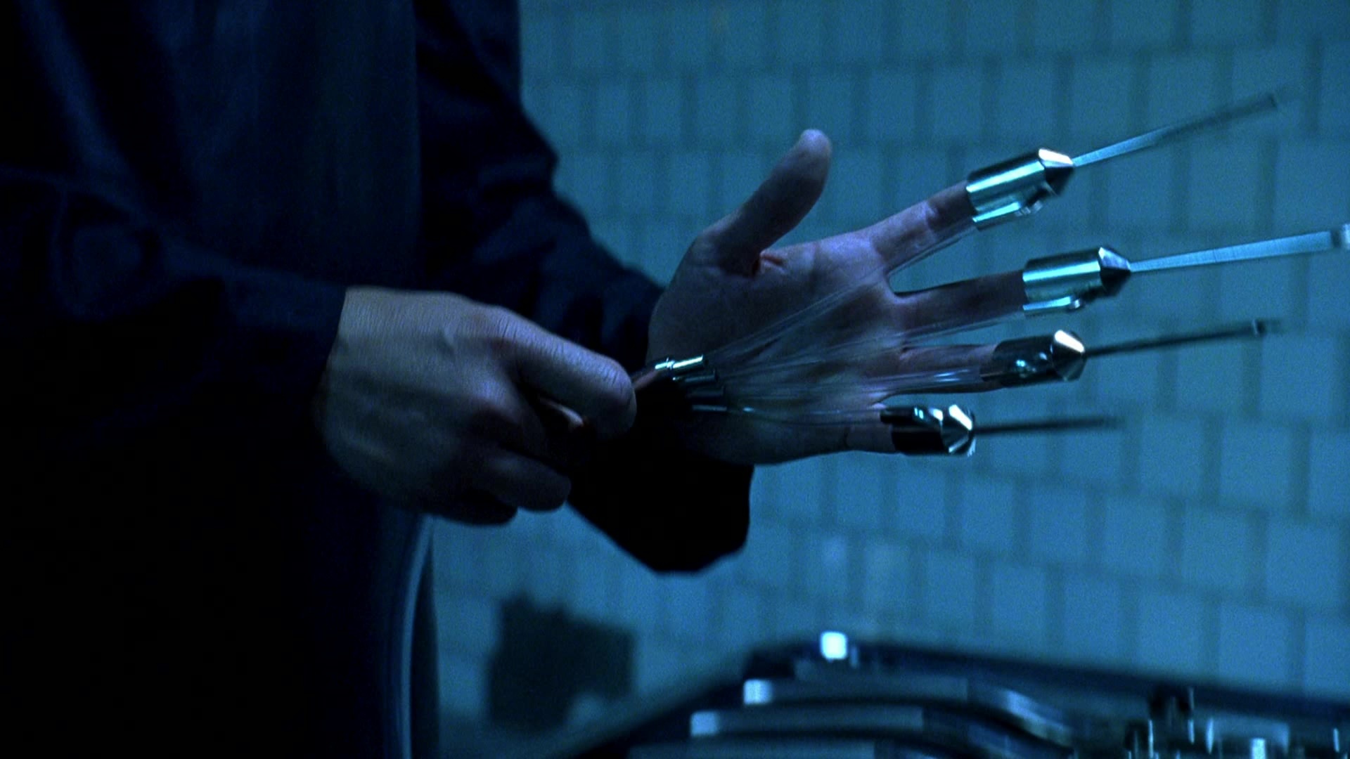Blade II (2002), wide, 1.78:1 — film still