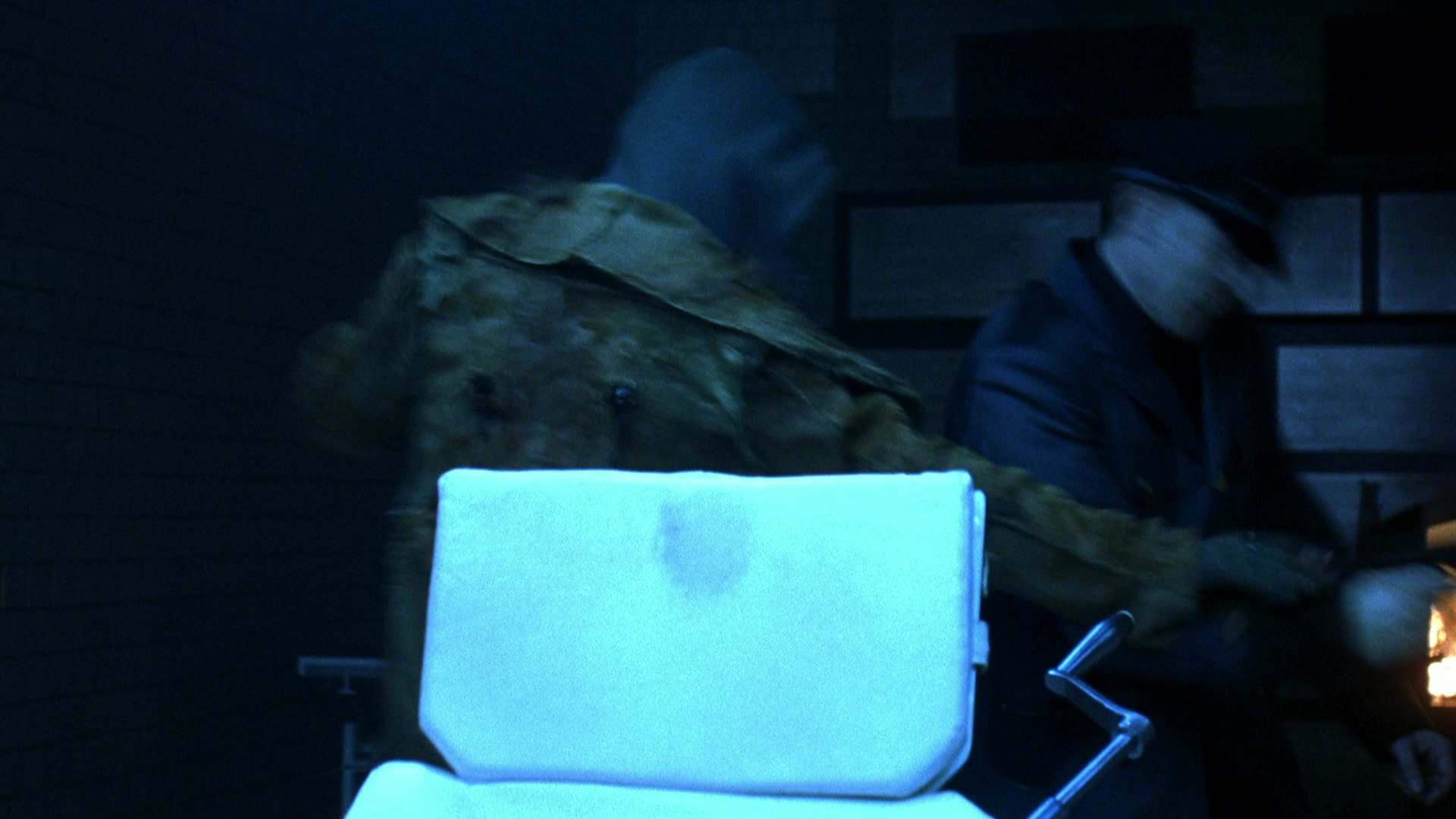 Blade II (2002), wide, 1.78:1 — film still