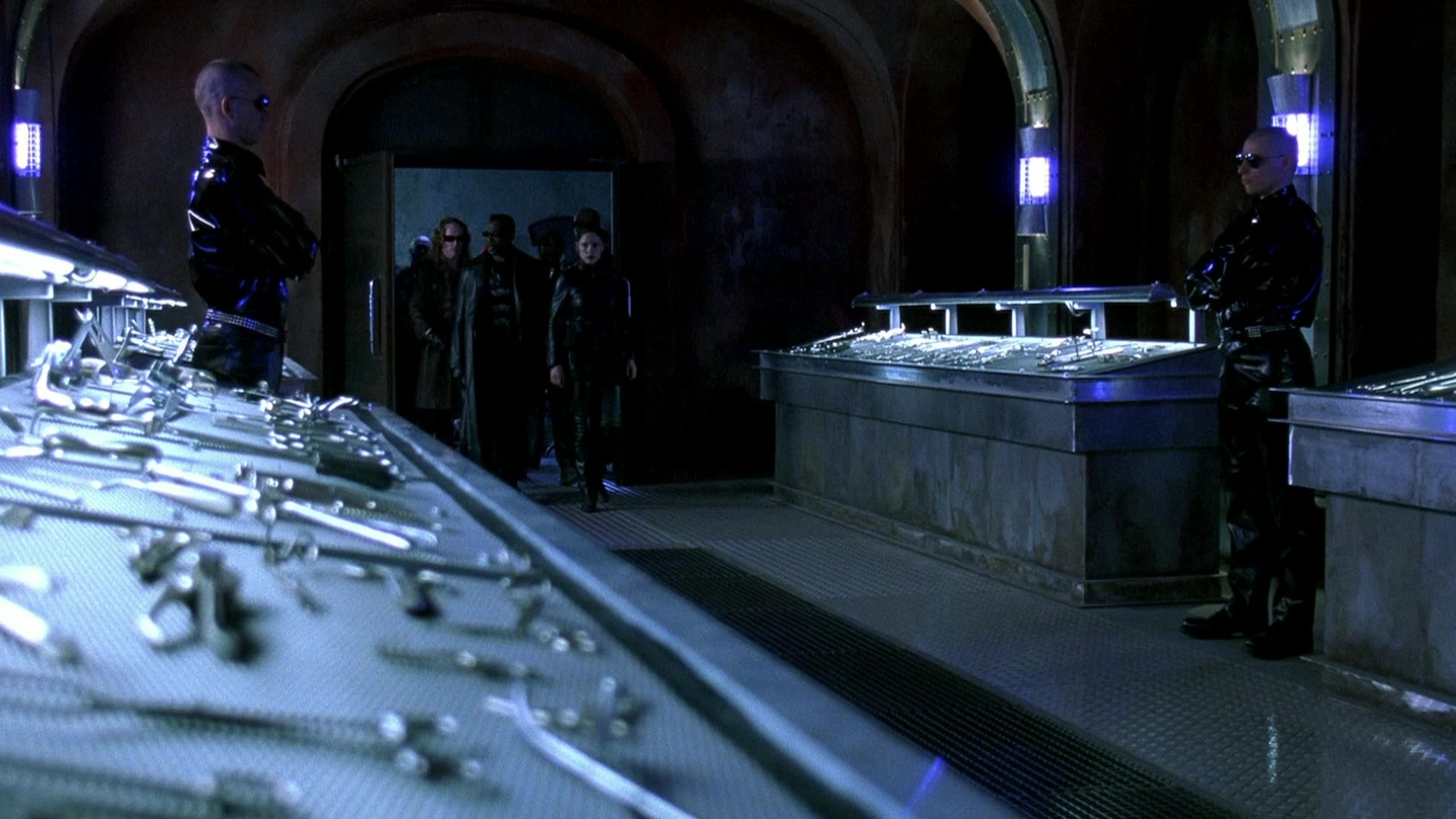 Blade II (2002), wide, 1.78:1 — film still