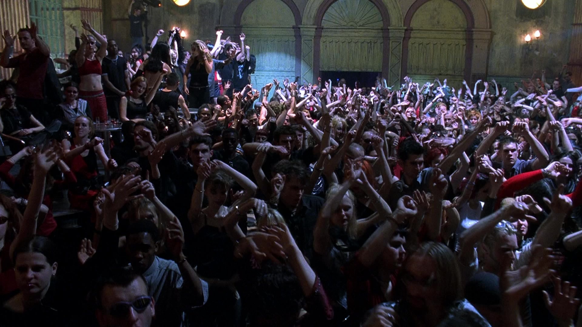 Blade II (2002), wide, 1.78:1 — film still