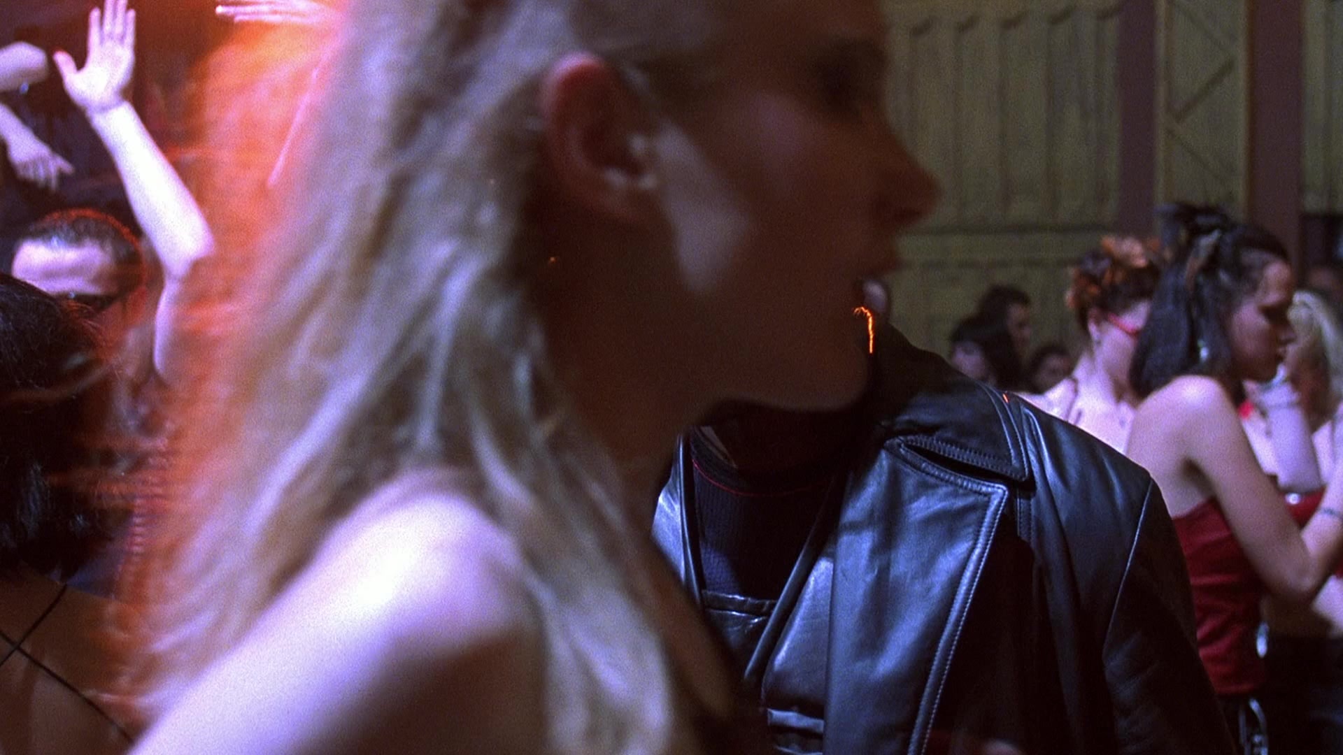 Blade II (2002), wide, 1.78:1 — film still