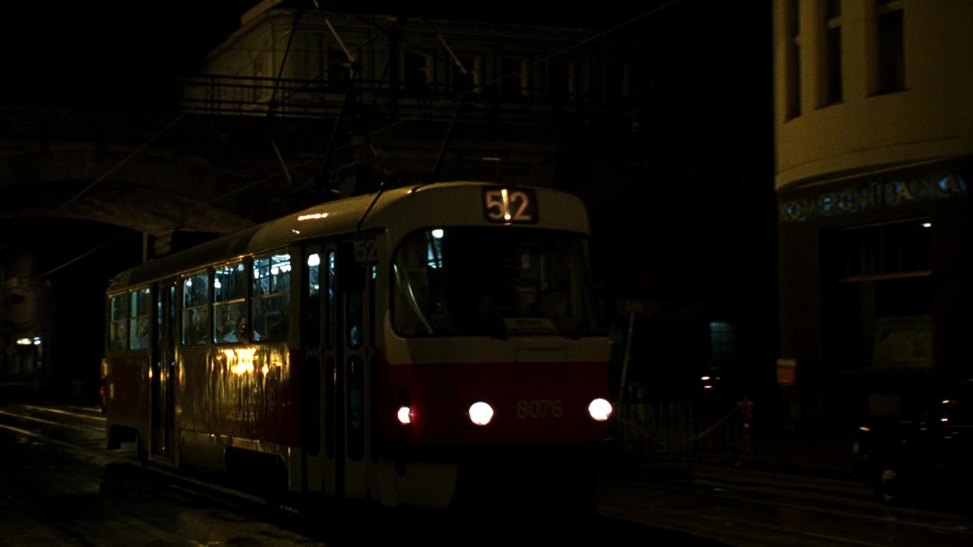 Blade II (2002), wide, 1.78:1 — film still