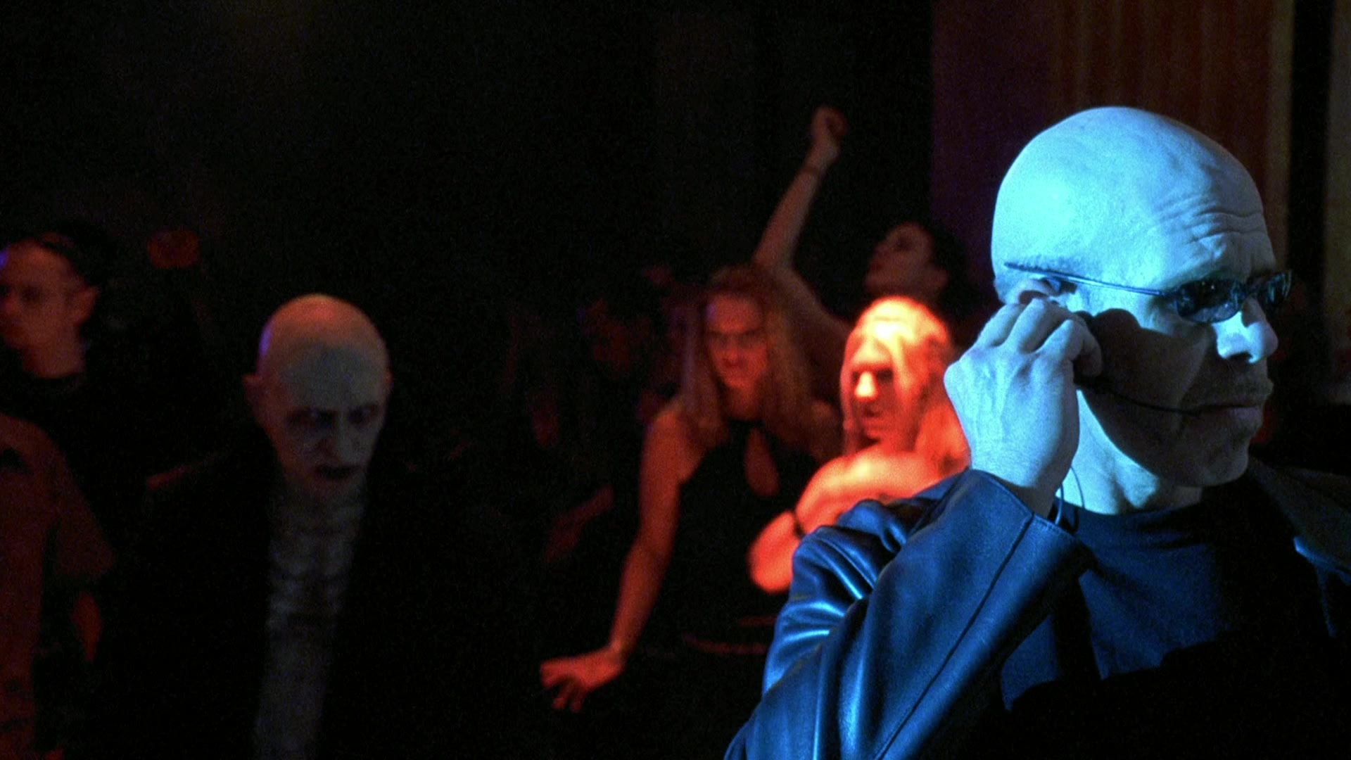 Blade II (2002), wide, 1.78:1 — film still