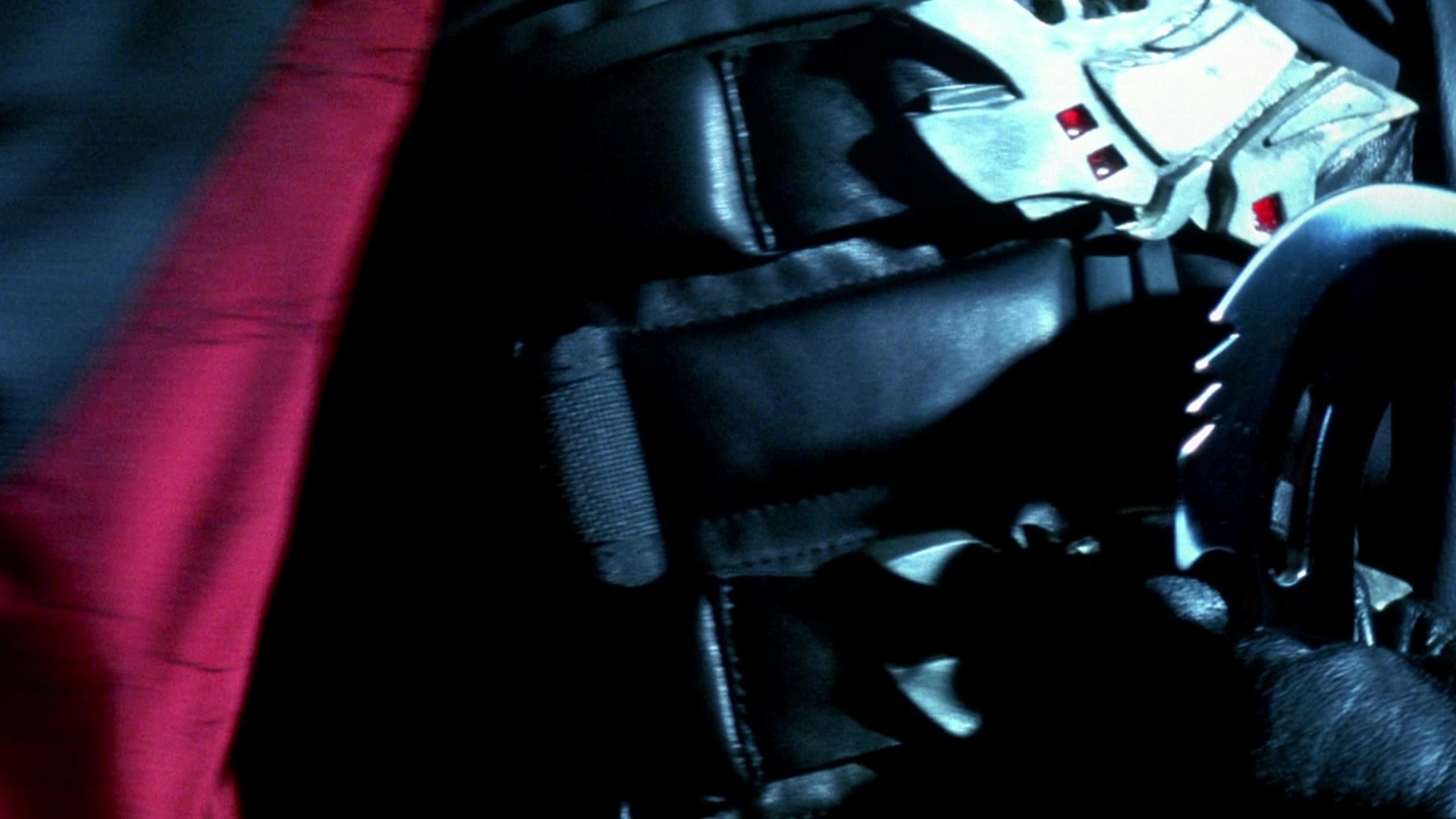Blade II (2002), wide, 1.78:1 — film still