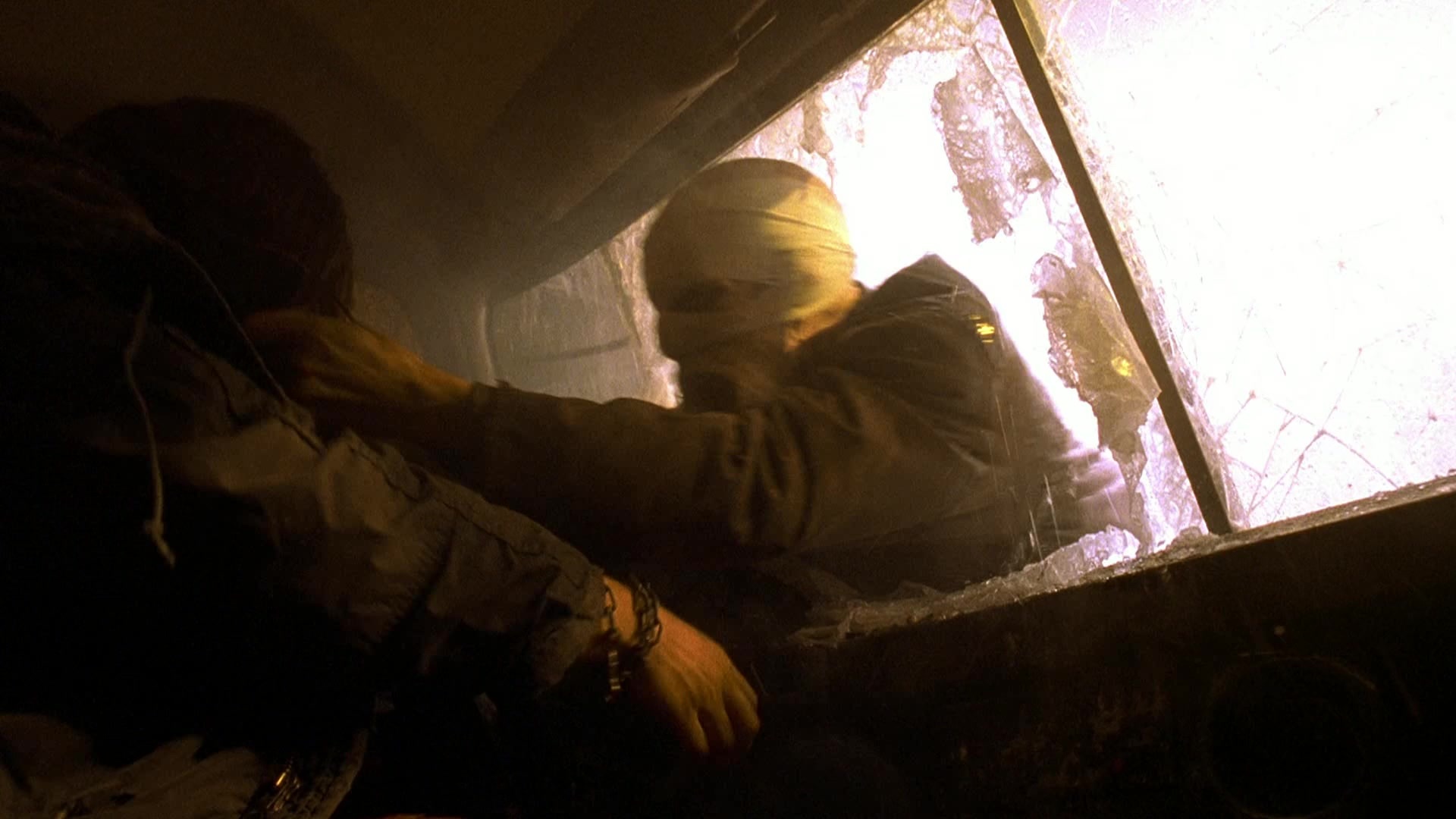 Blade II (2002), wide, 1.78:1 — film still