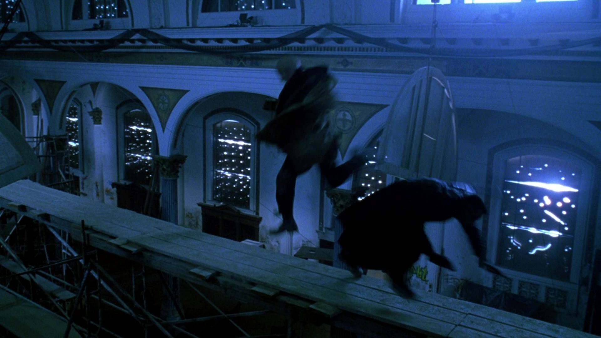 Blade II (2002), wide, 1.78:1 — film still