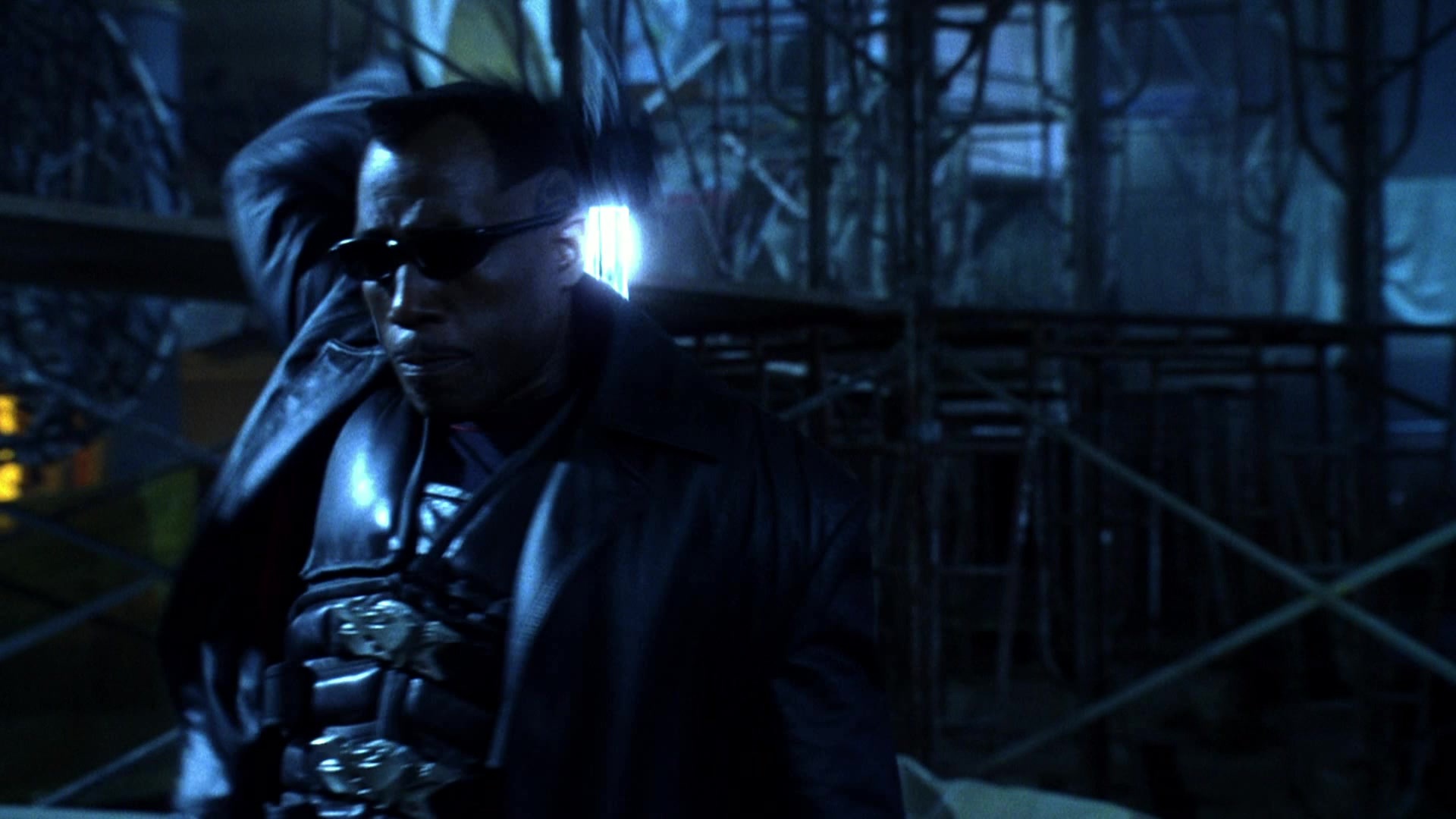 Blade II (2002), wide, 1.78:1 — film still