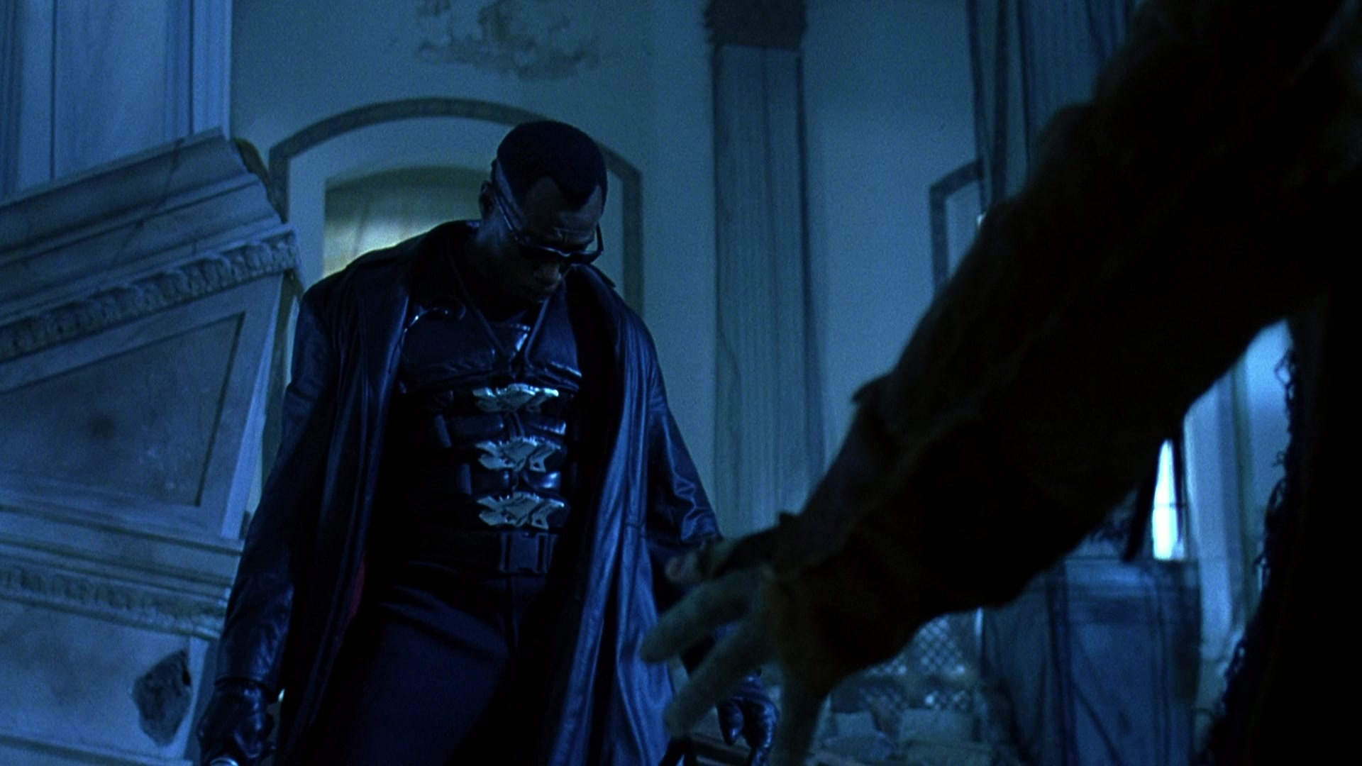 Blade II (2002), wide, 1.78:1 — film still