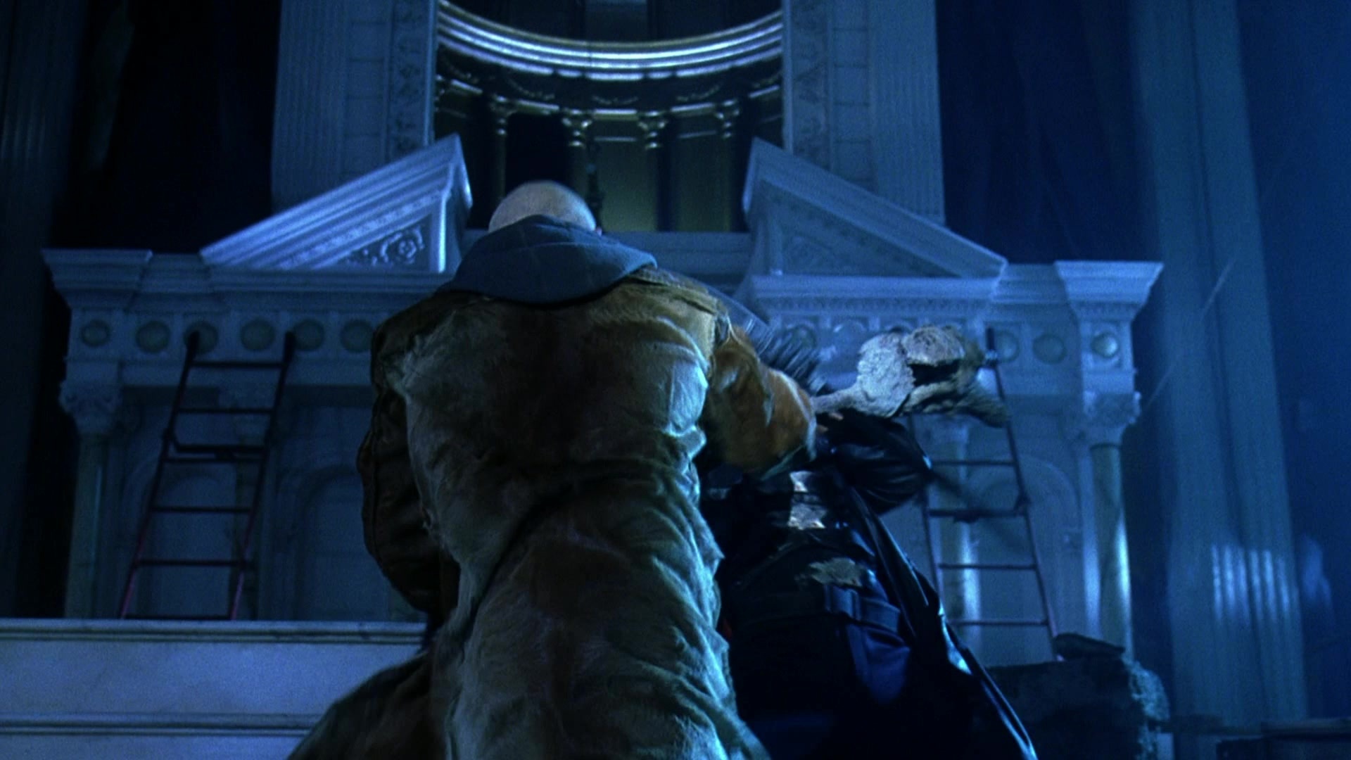 Blade II (2002), wide, 1.78:1 — film still