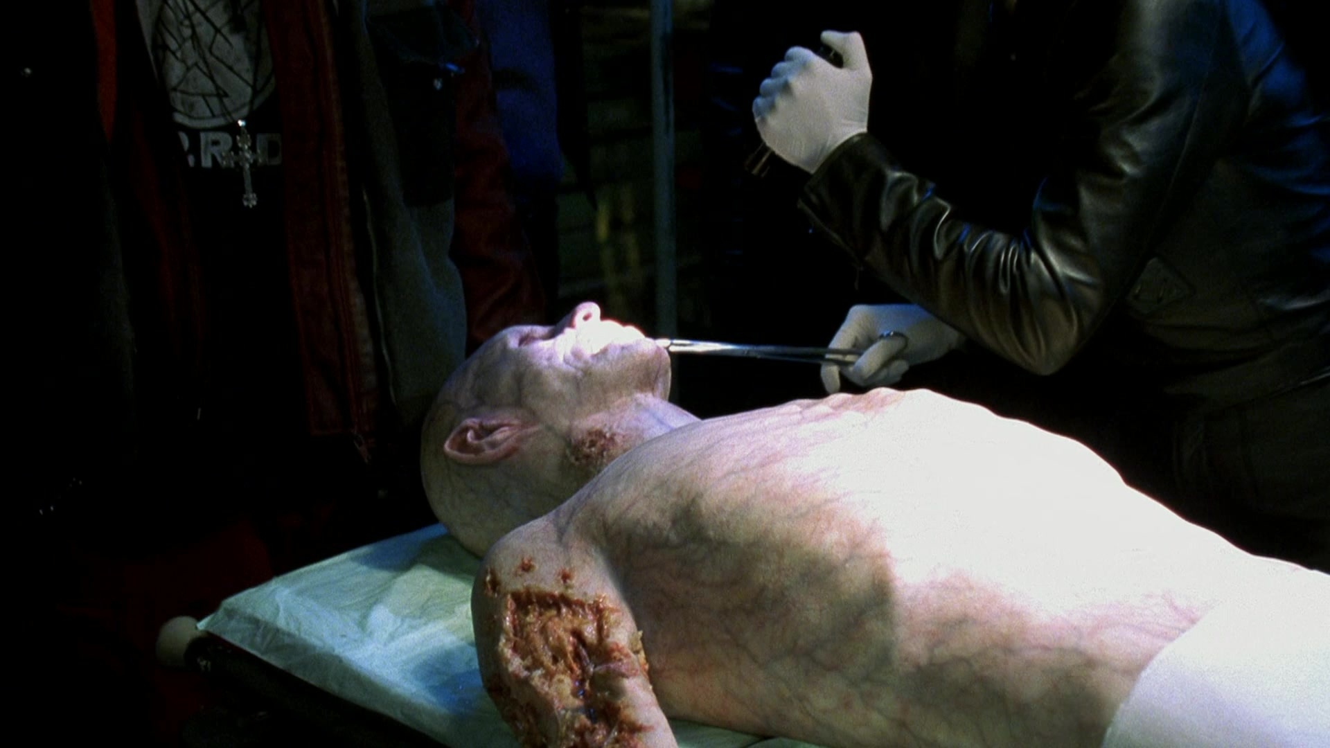 Blade II (2002), wide, 1.78:1 — film still