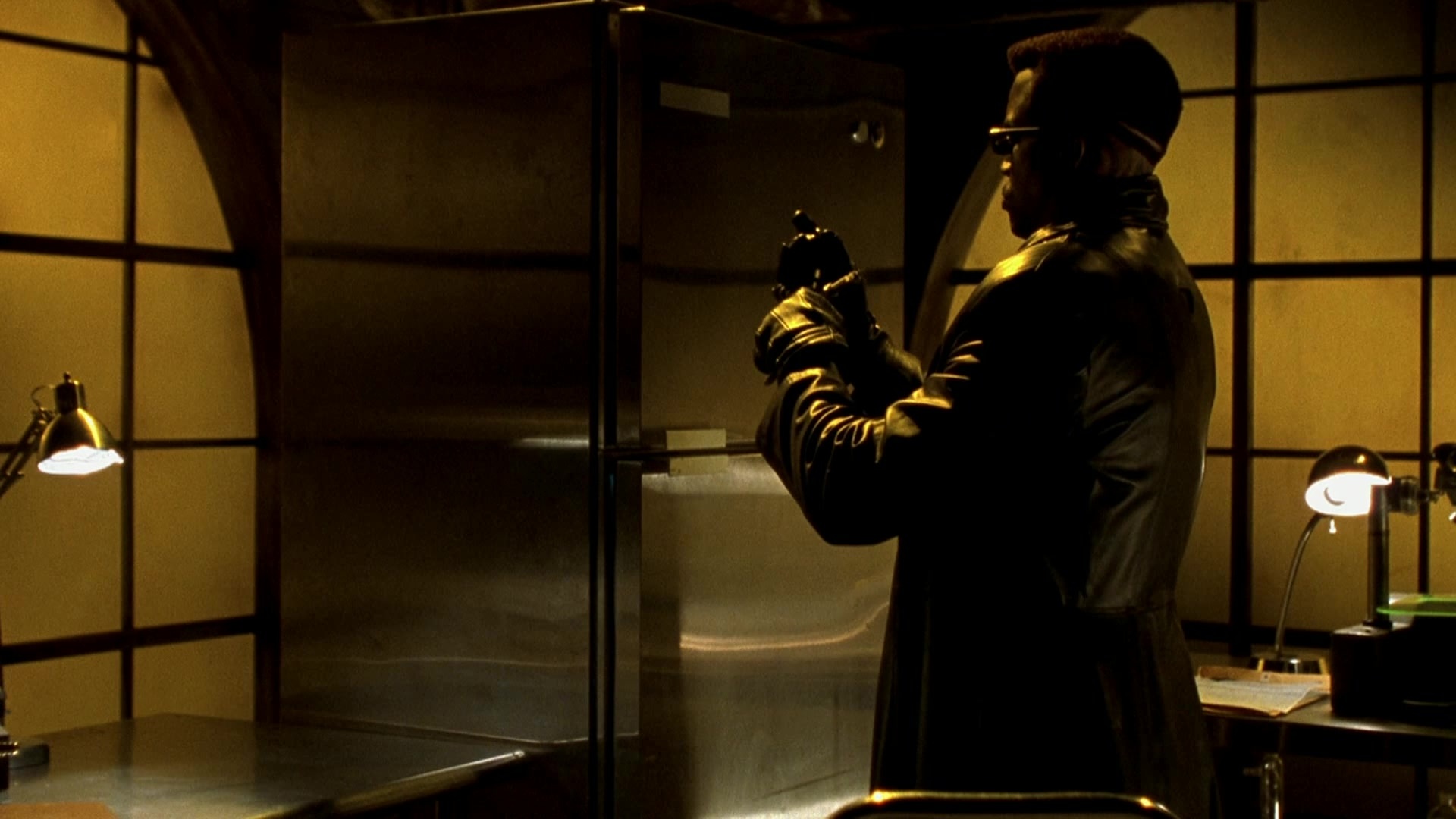 Blade II (2002), wide, 1.78:1 — film still