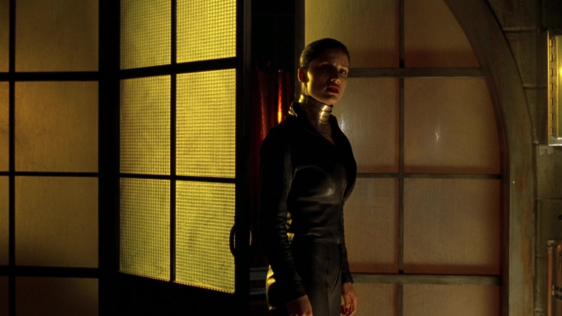 Blade II (2002), wide, 1.78:1 — film still