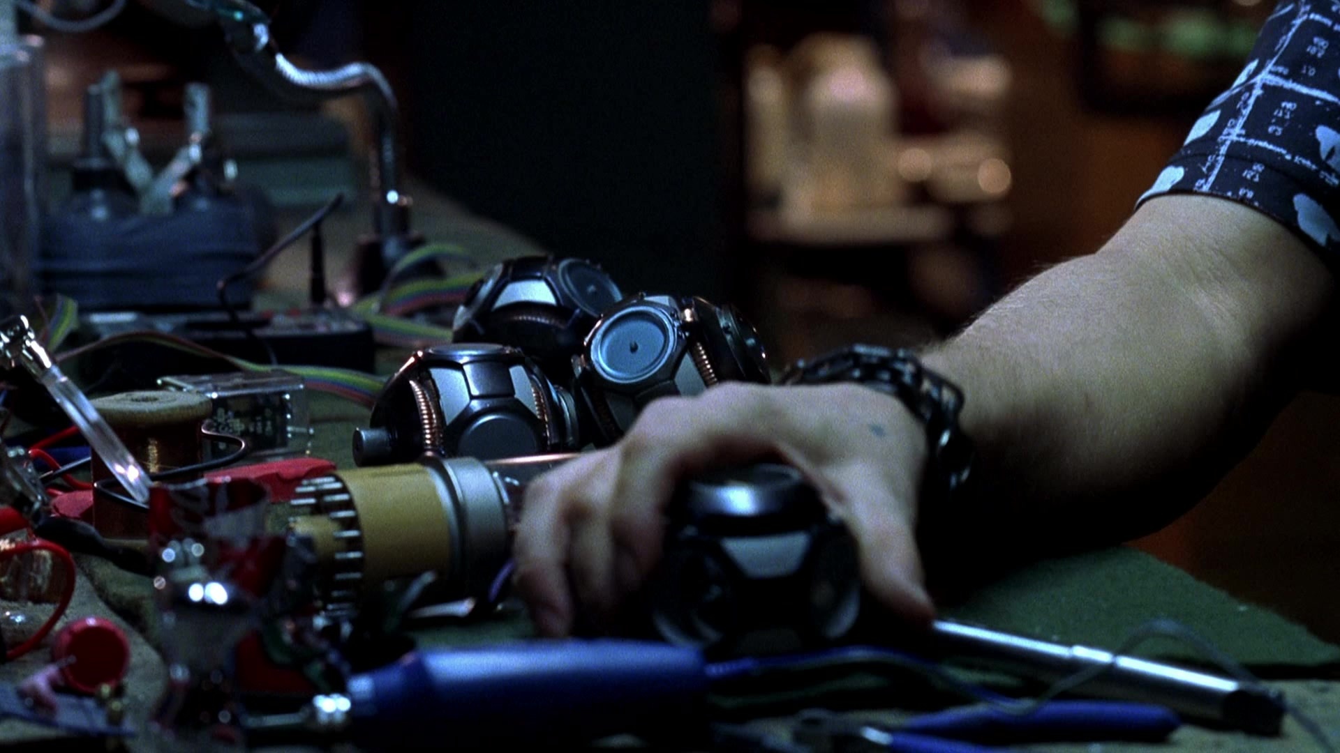 Blade II (2002), wide, 1.78:1 — film still