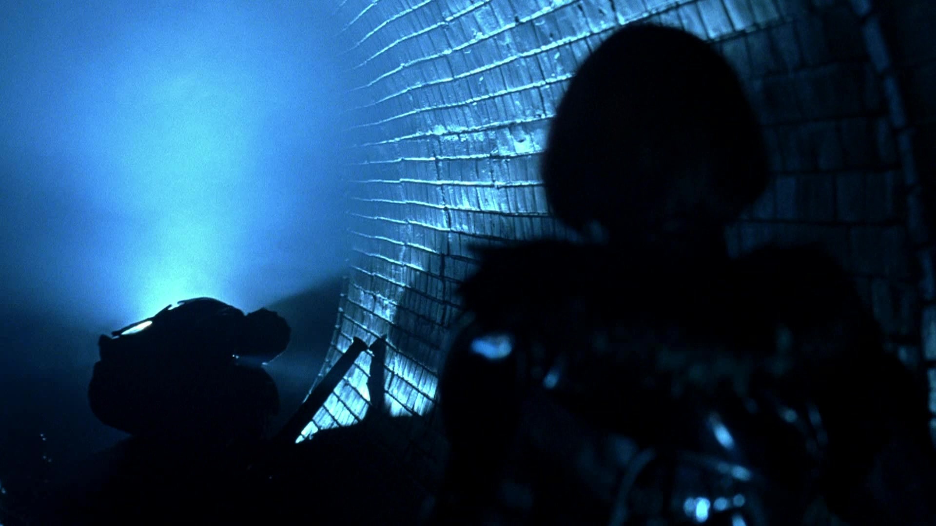 Blade II (2002), wide, 1.78:1 — film still