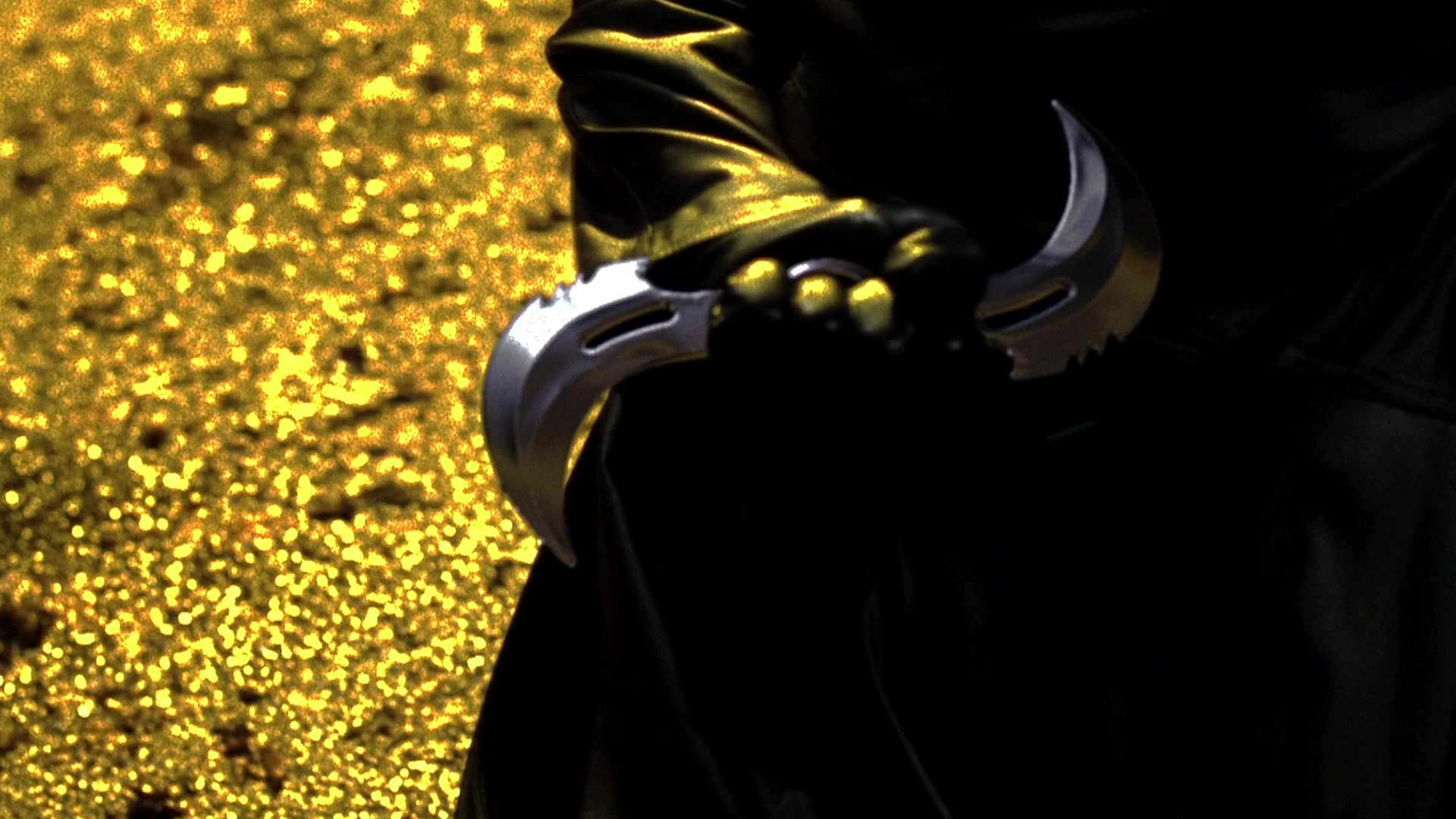 Blade II (2002), wide, 1.78:1 — film still