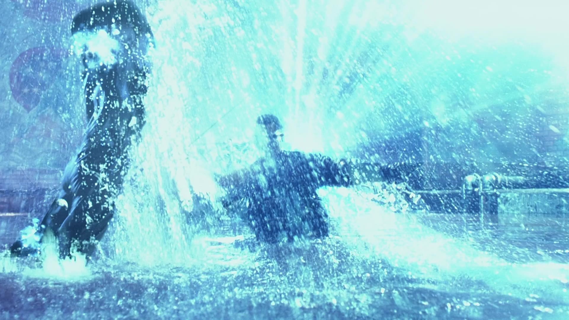 Blade II (2002), wide, 1.78:1 — film still