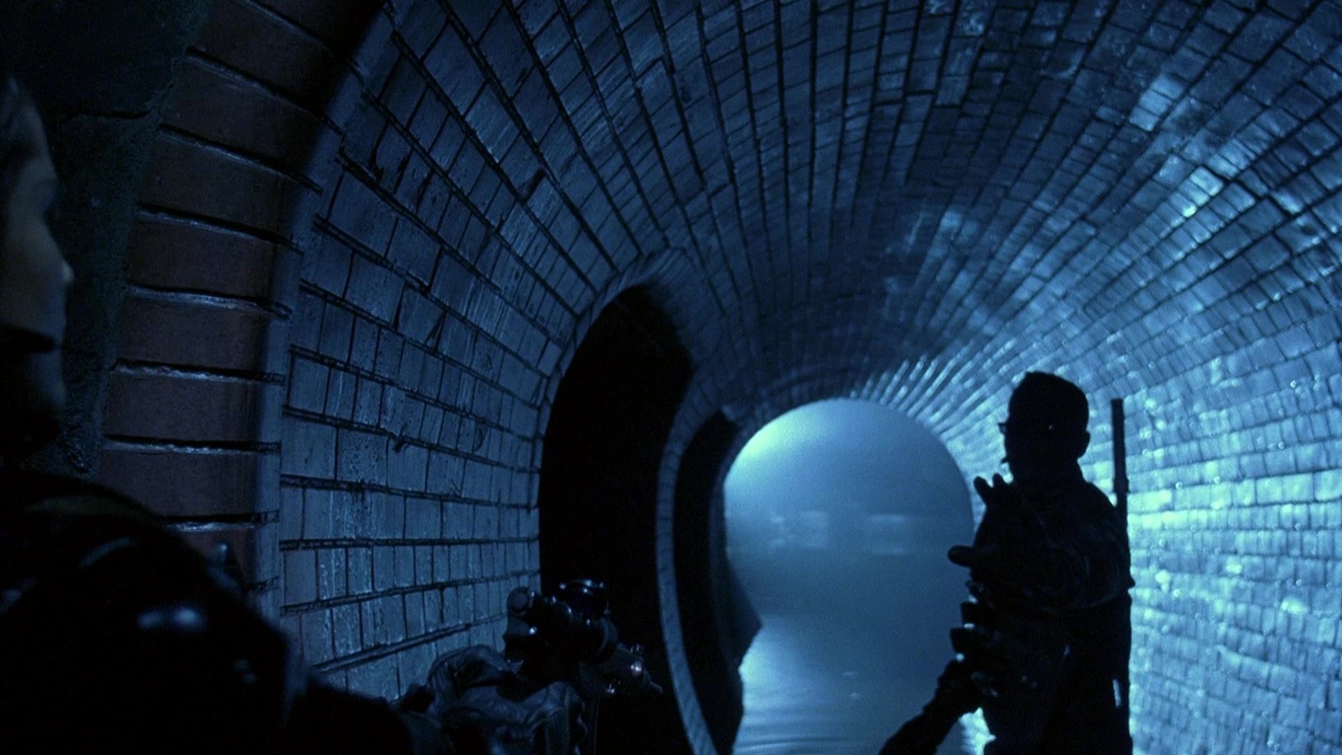 Blade II (2002), wide, 1.78:1 — film still