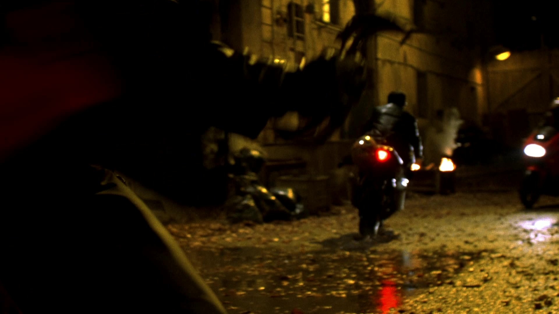 Blade II (2002), wide, 1.78:1 — film still