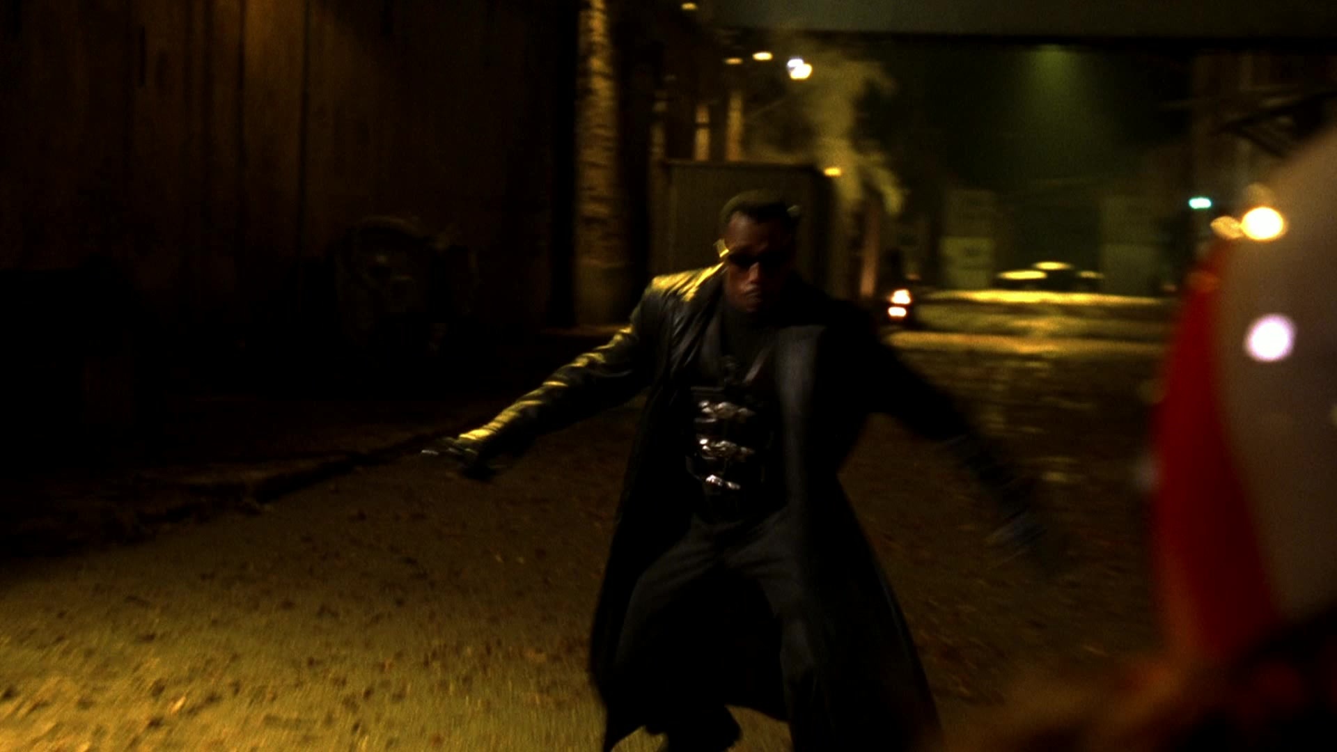 Blade II (2002), wide, 1.78:1 — film still