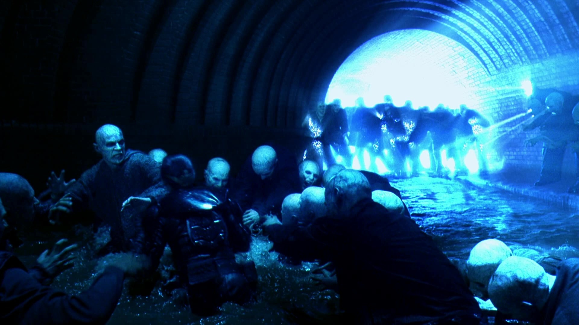 Blade II (2002), wide, 1.78:1 — film still