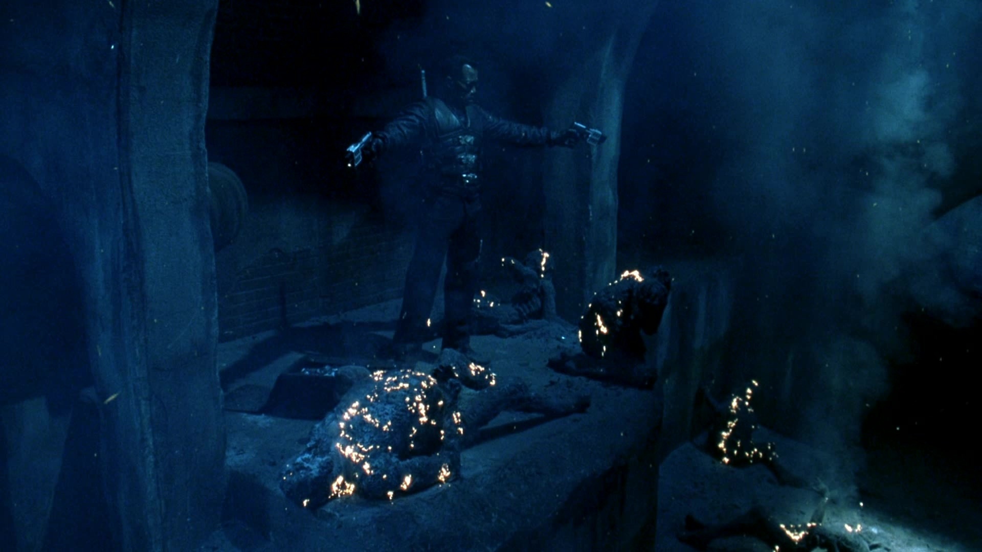 Blade II (2002), wide, 1.78:1 — film still
