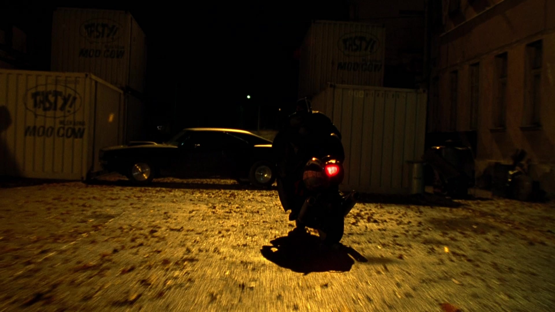 Blade II (2002), wide, 1.78:1 — film still