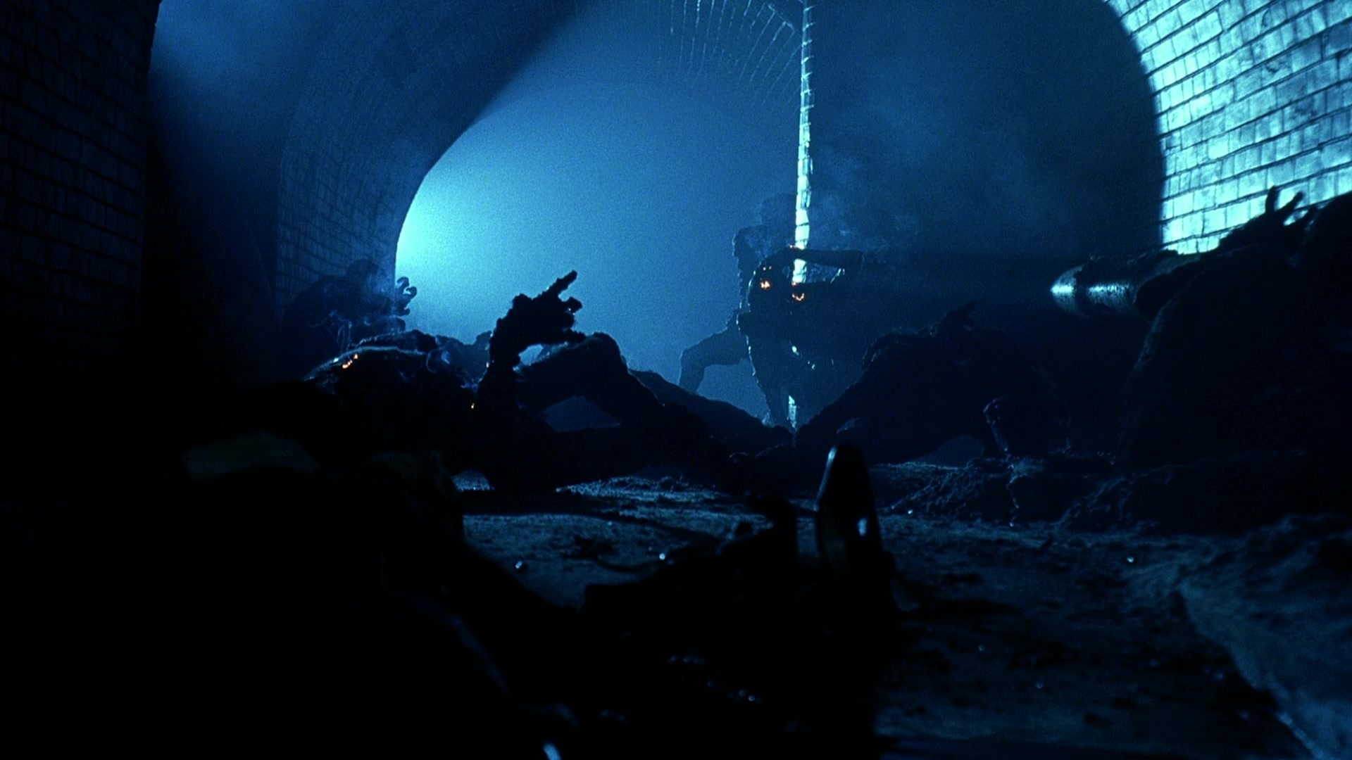 Blade II (2002), wide, 1.78:1 — film still