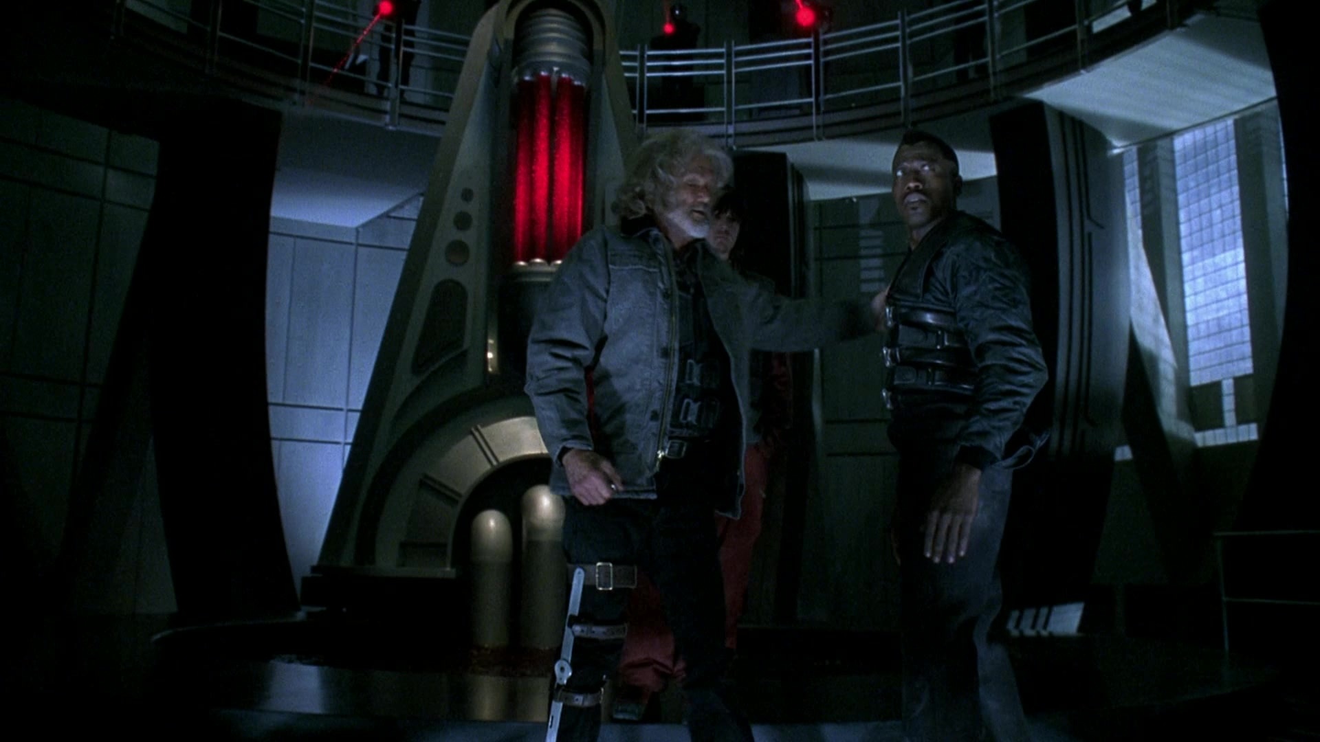 Blade II (2002), wide, 1.78:1 — film still