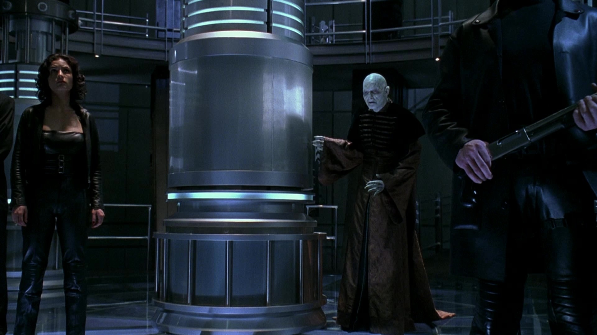 Blade II (2002), wide, 1.78:1 — film still