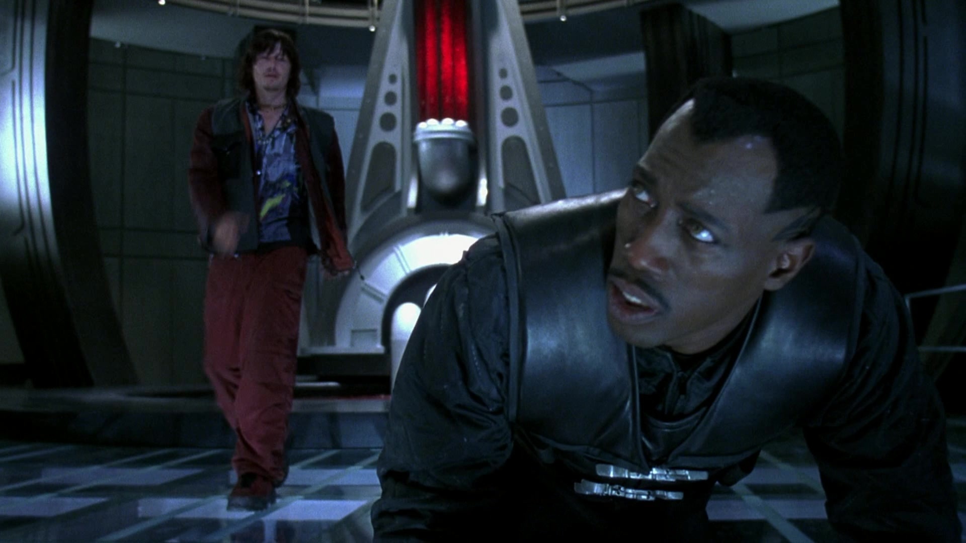 Blade II (2002), wide, 1.78:1 — film still