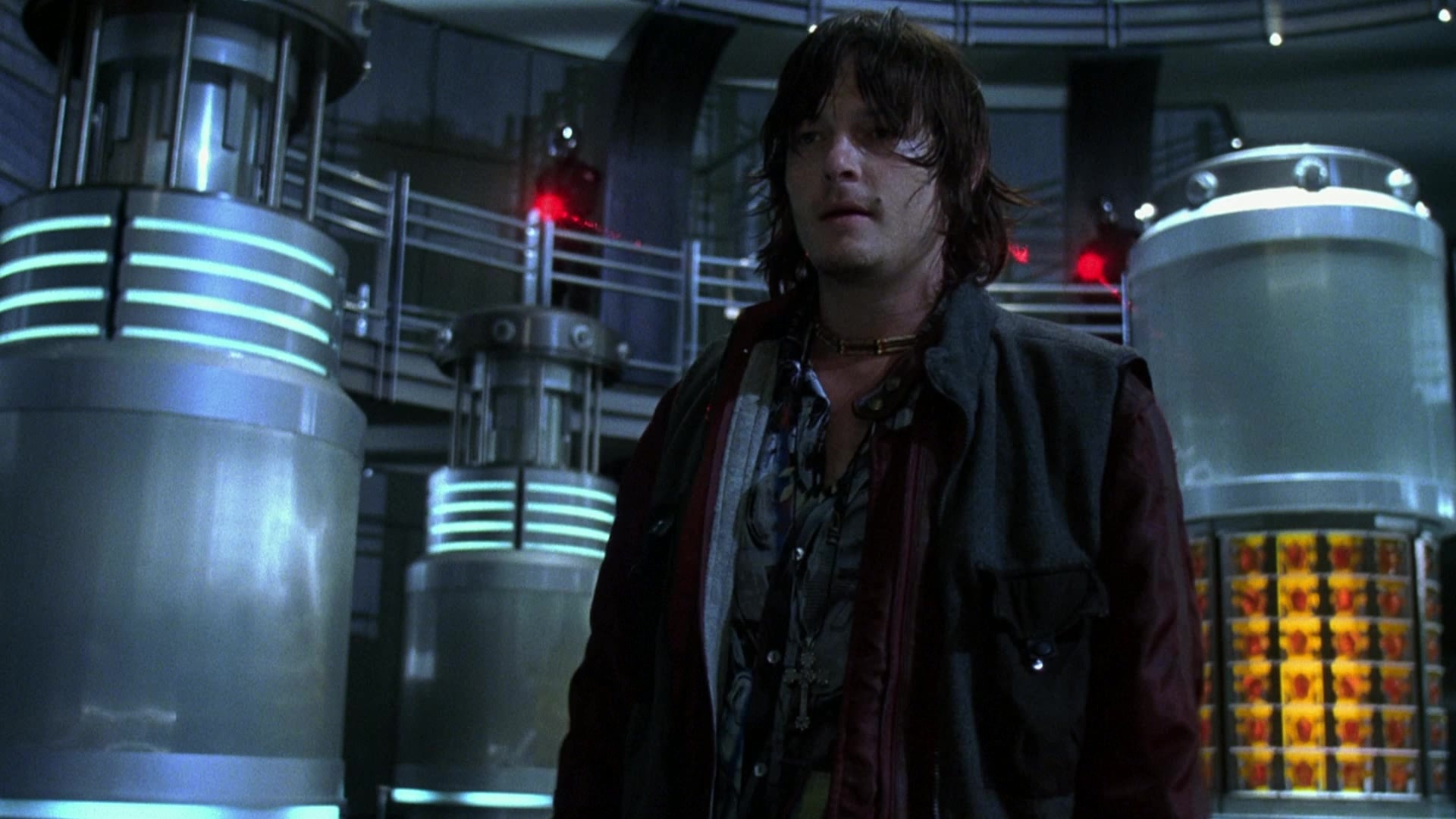 Blade II (2002), wide, 1.78:1 — film still