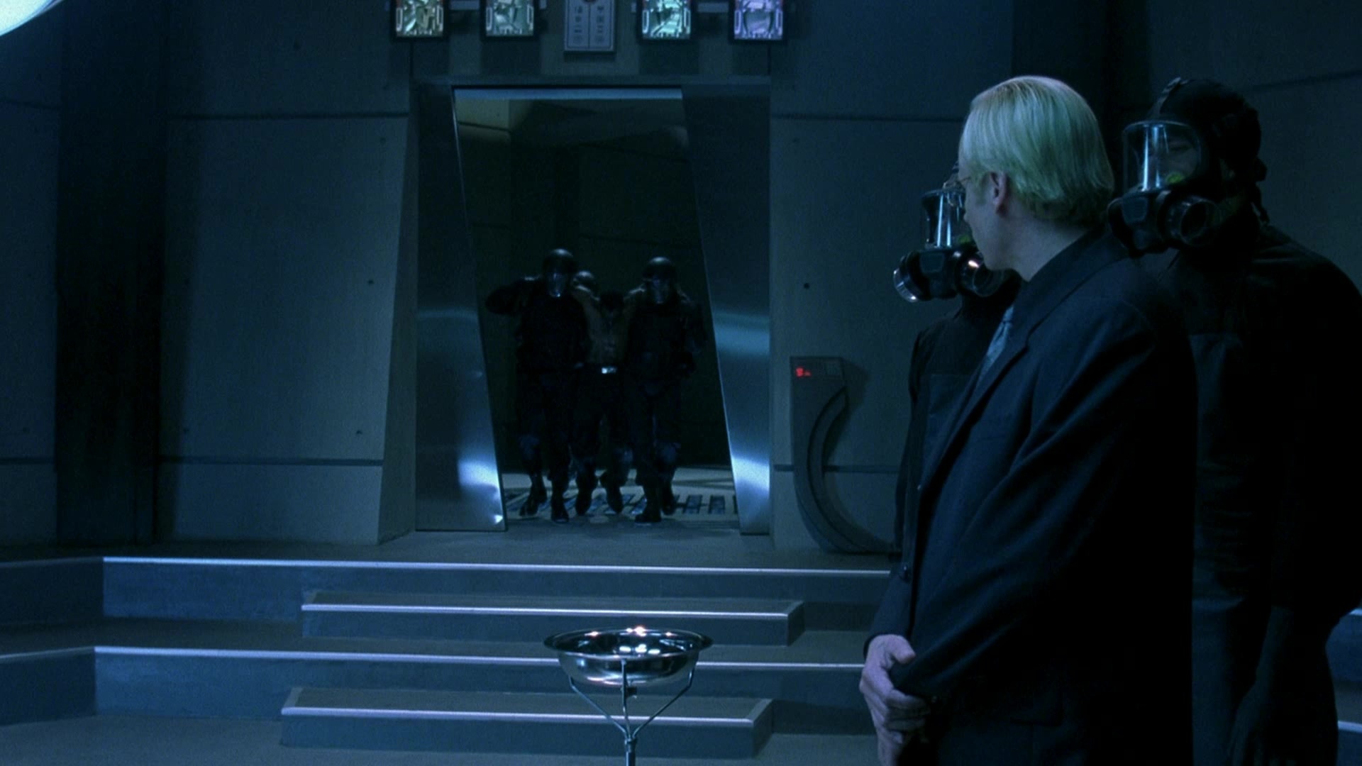 Blade II (2002), wide, 1.78:1 — film still