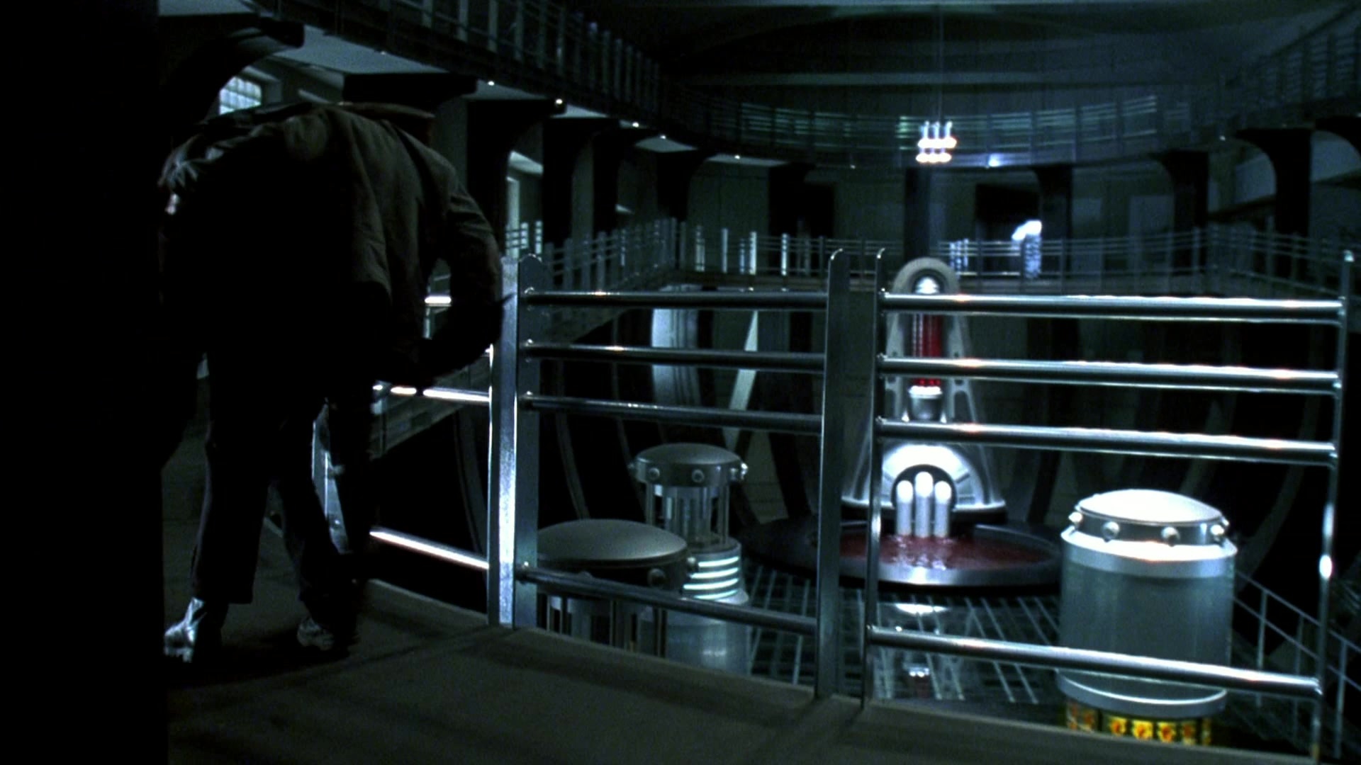 Blade II (2002), wide, 1.78:1 — film still