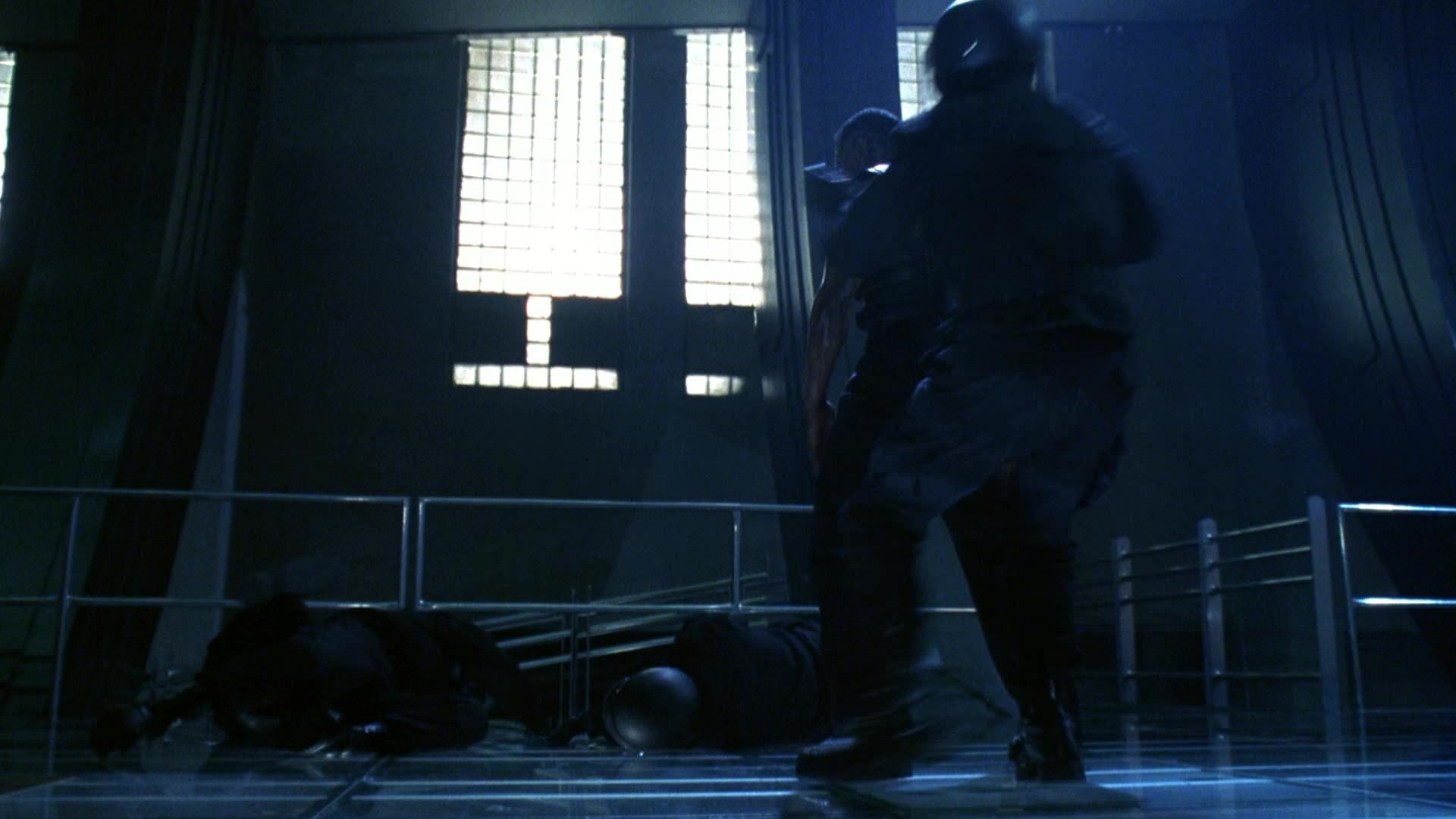 Blade II (2002), wide, 1.78:1 — film still
