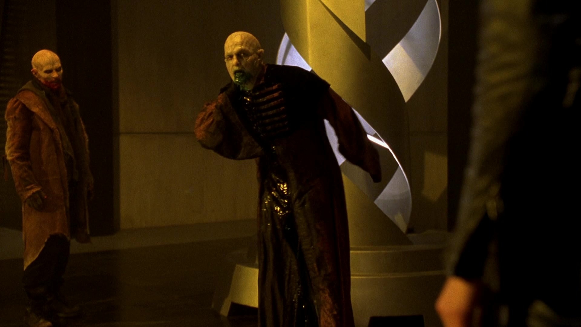 Blade II (2002), wide, 1.78:1 — film still