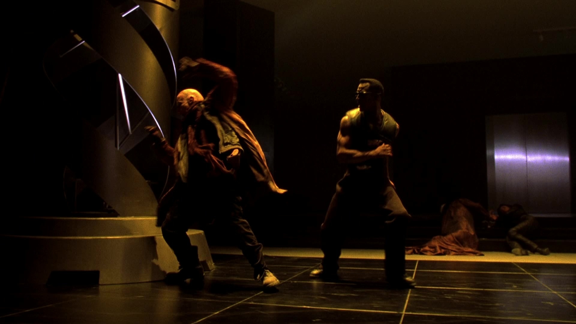 Blade II (2002), wide, 1.78:1 — film still