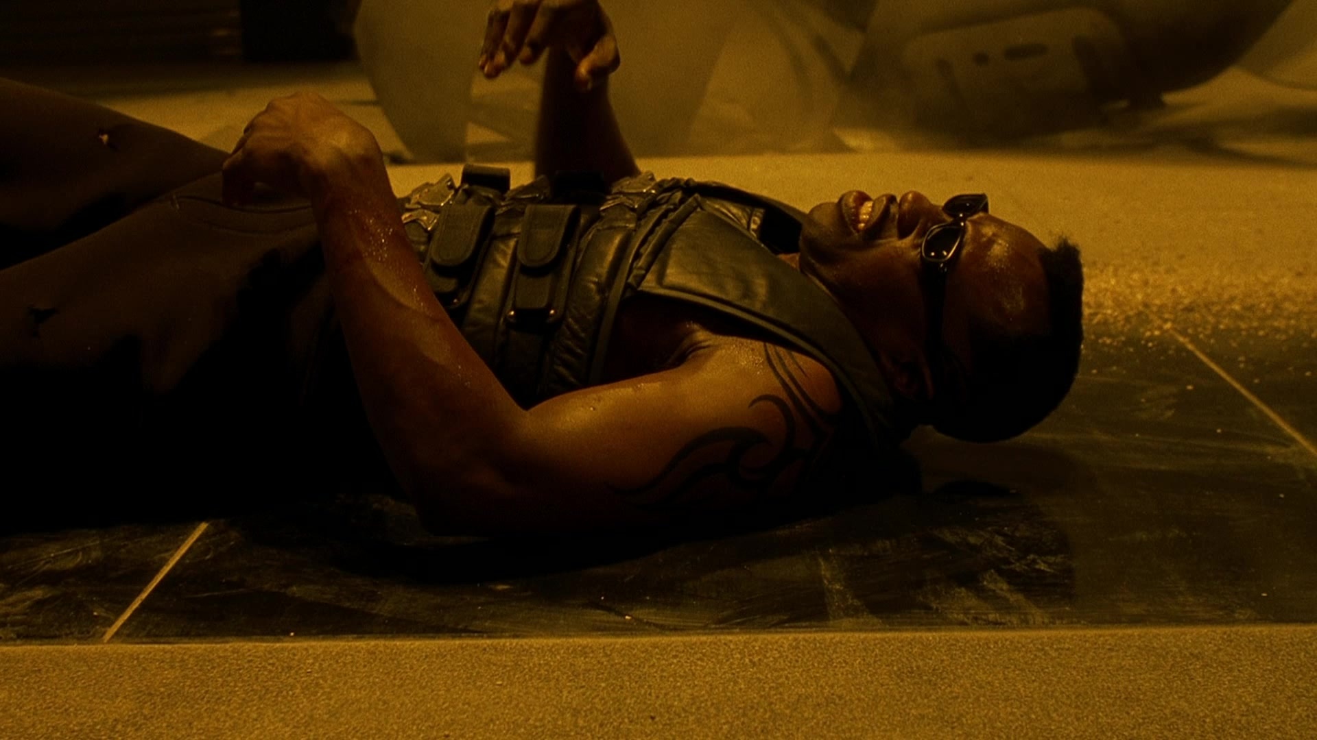 Blade II (2002), wide, 1.78:1 — film still