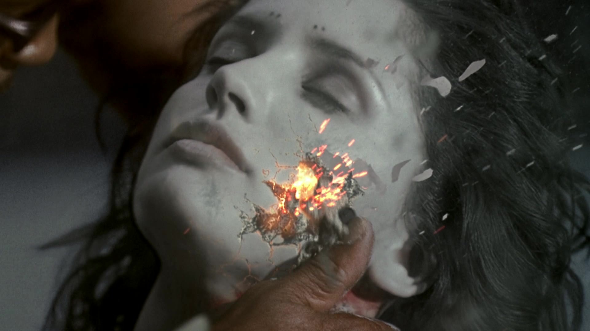 Blade II (2002), wide, 1.78:1 — film still