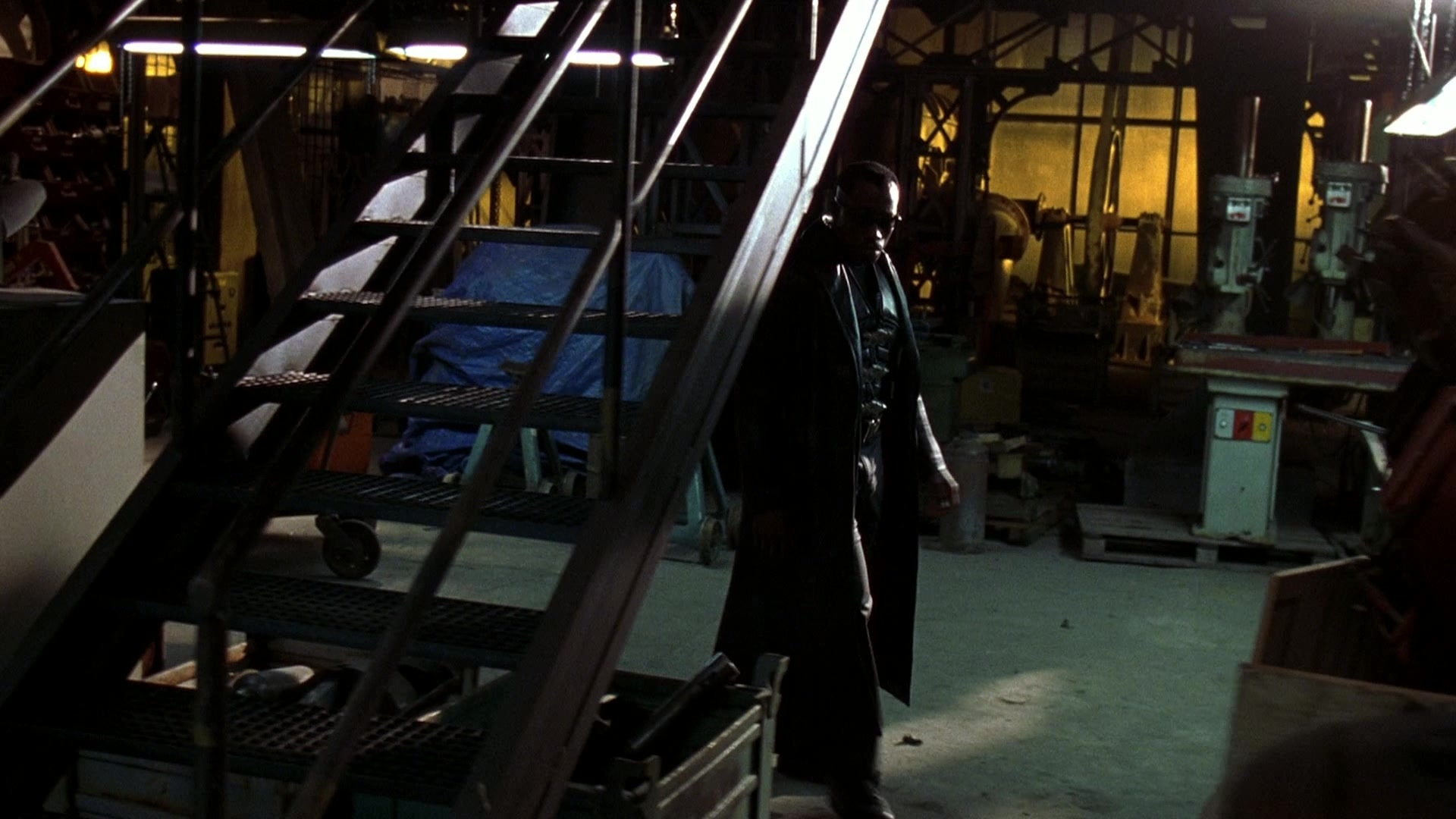 Blade II (2002), wide, 1.78:1 — film still